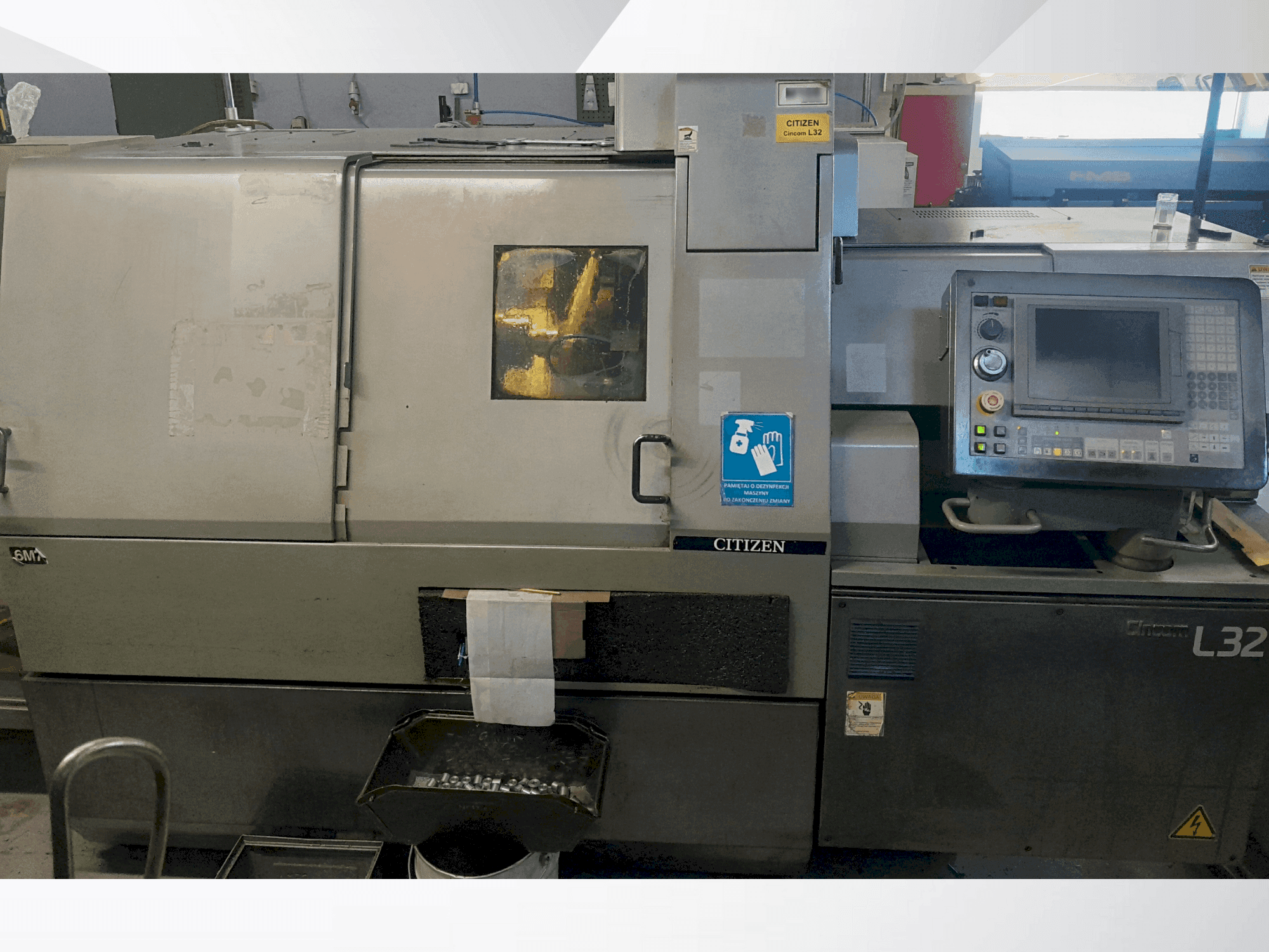 Vooraanzicht  van Citizen L32 VII  machine