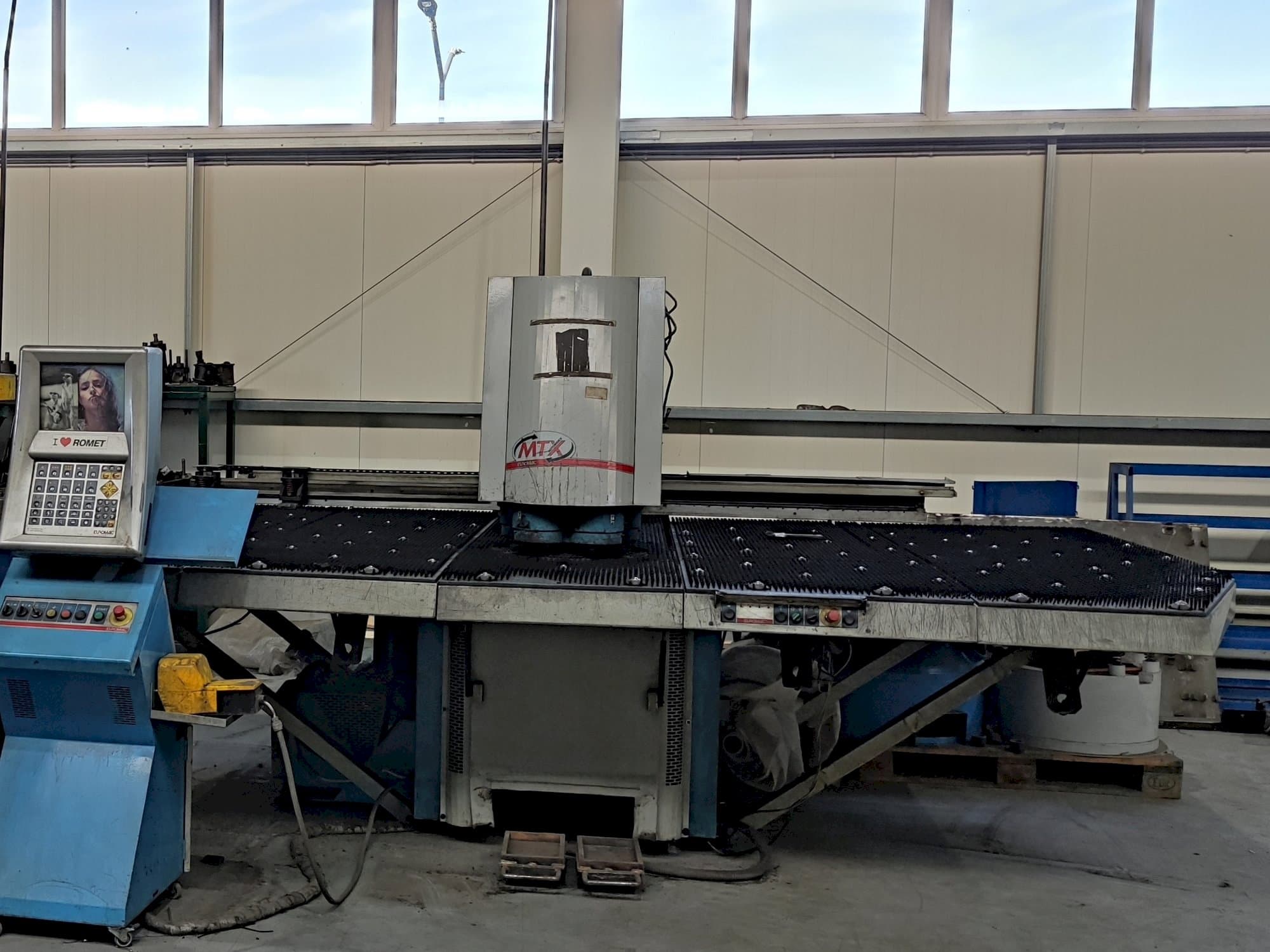 Vooraanzicht  van Euromac MTX INDEX  machine