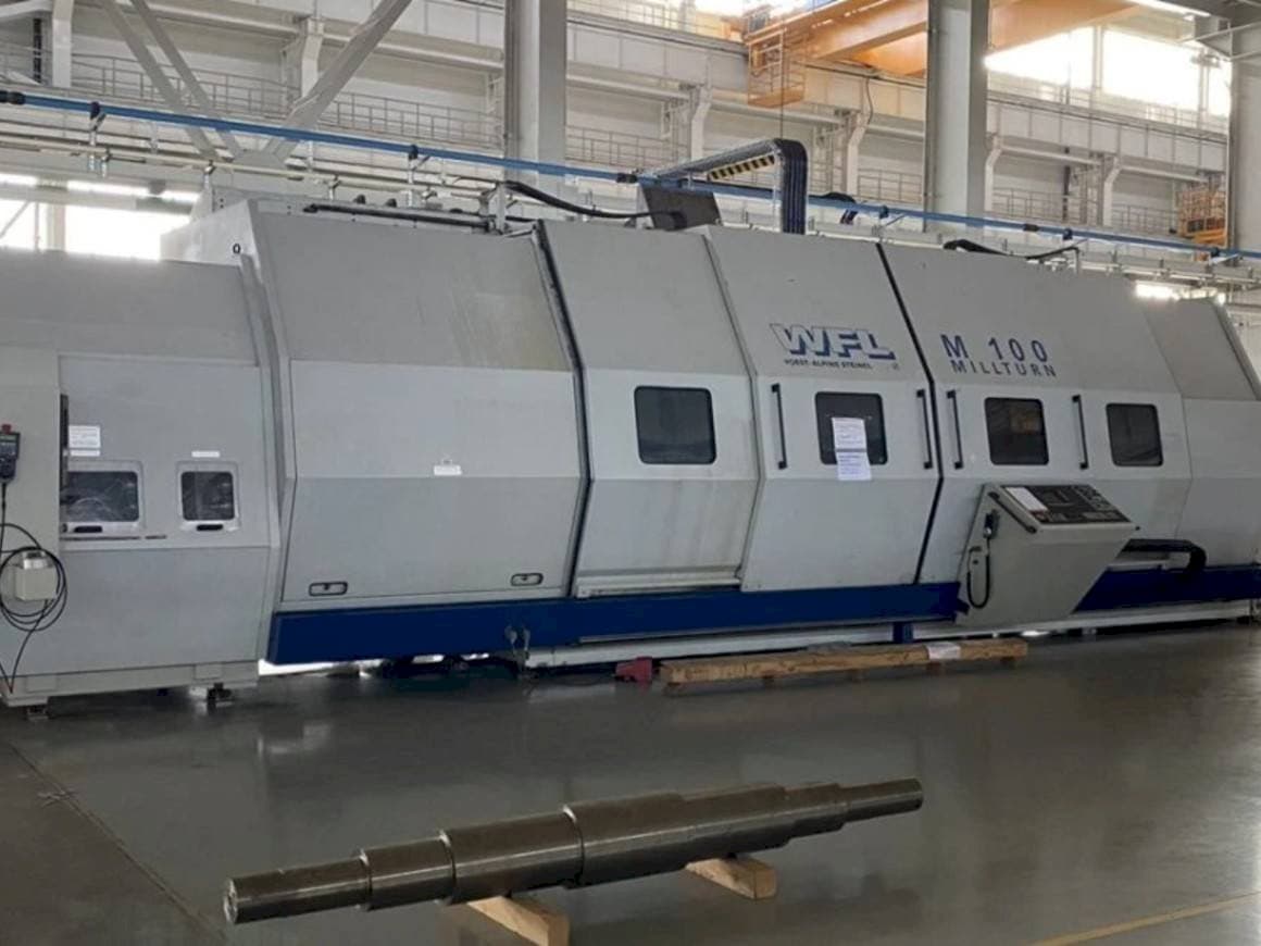 Vooraanzicht  van WFL  M 100  machine