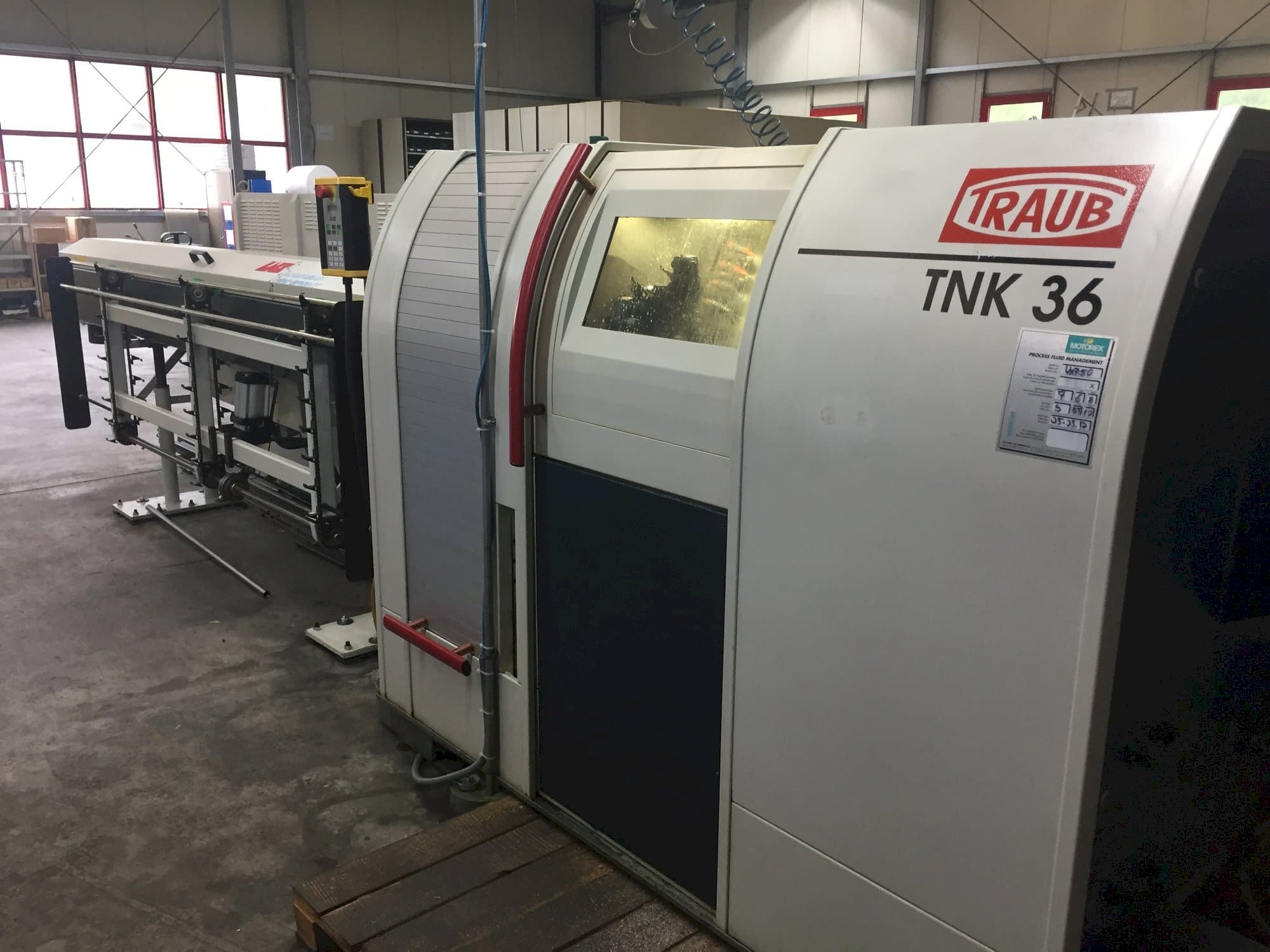 Vooraanzicht  van TRAUB TNK 36  machine