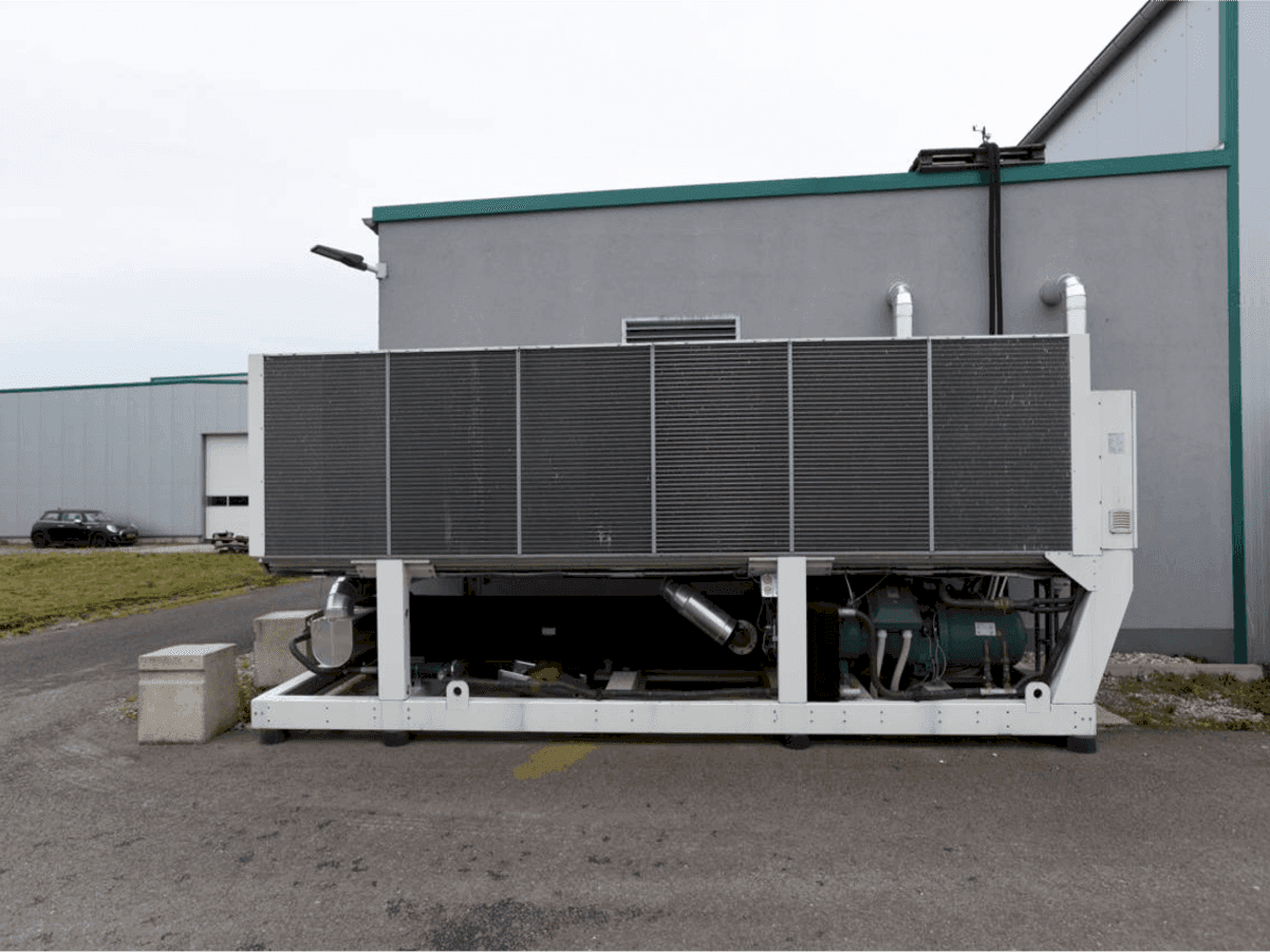 Vooraanzicht  van Mitsubishi Electric Glider Evo CLA 660  machine