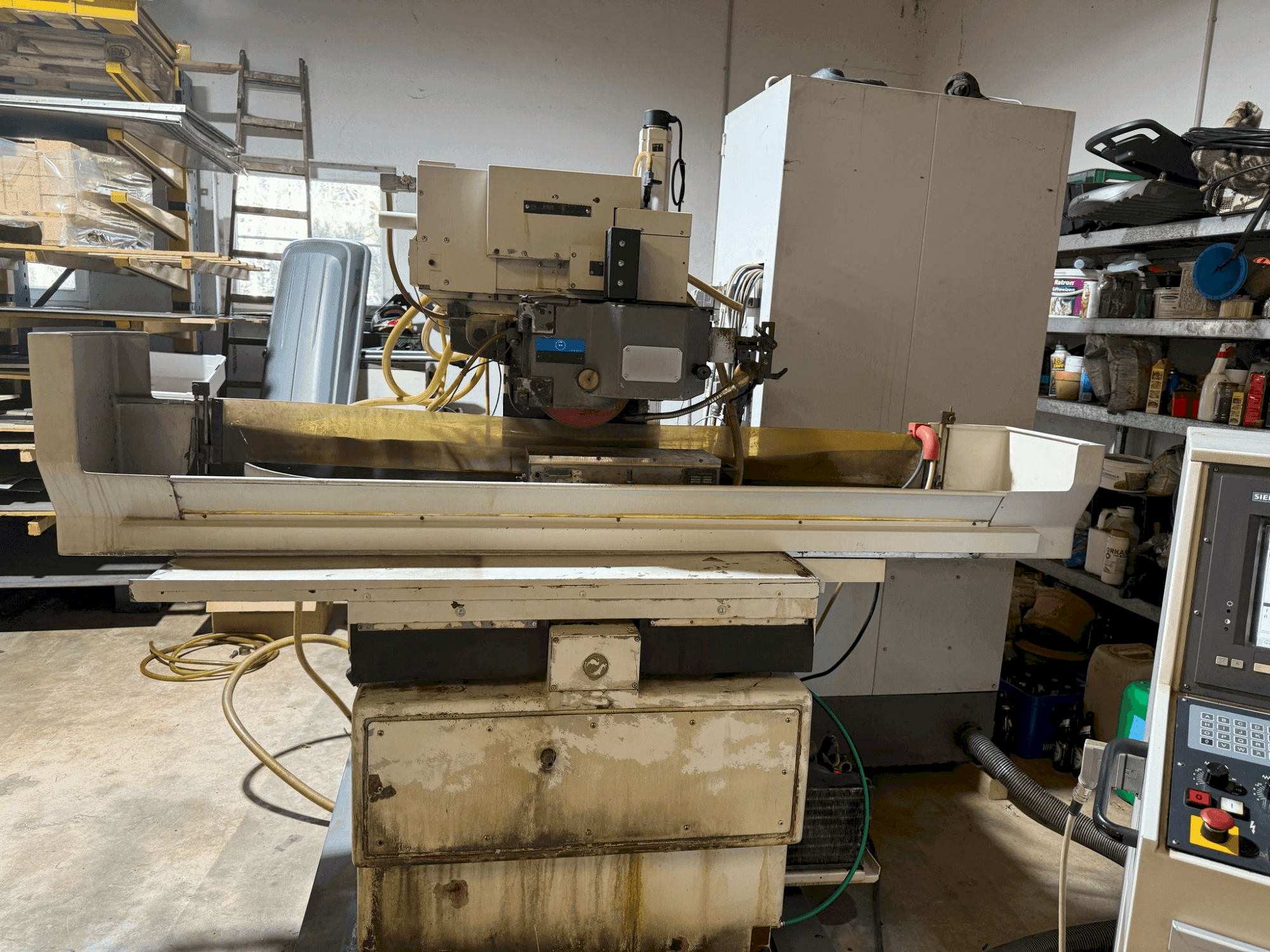 Vooraanzicht  van JUNG J 525C  machine