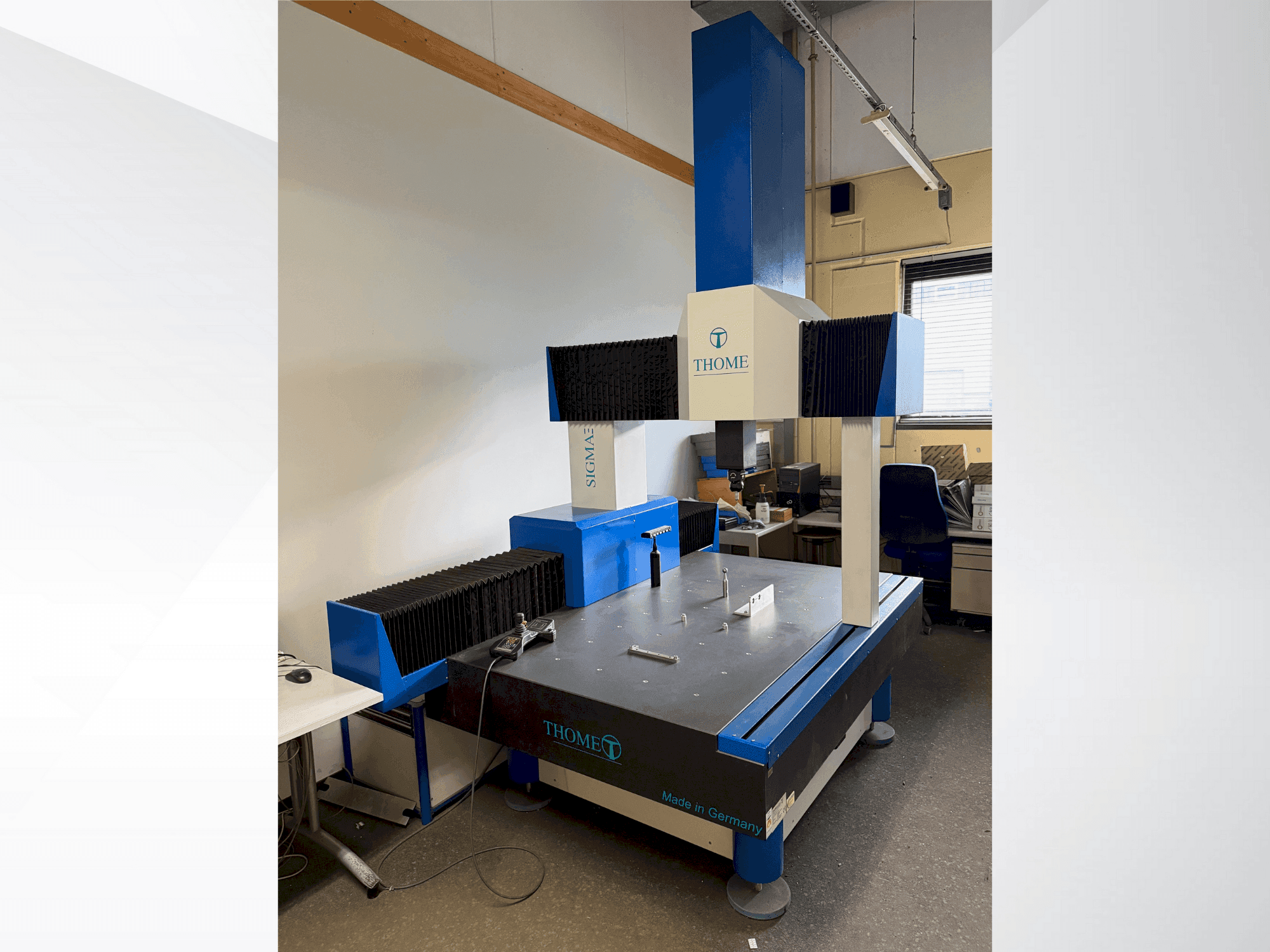 Vooraanzicht  van THOME Prazision 3D Sigma  machine