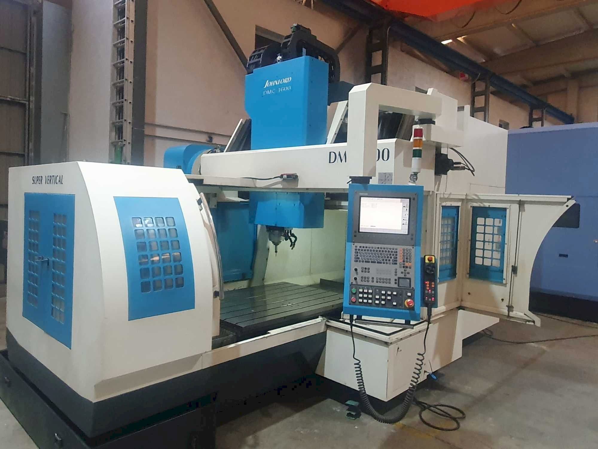 Vooraanzicht  van Johnford DMC-1600  machine