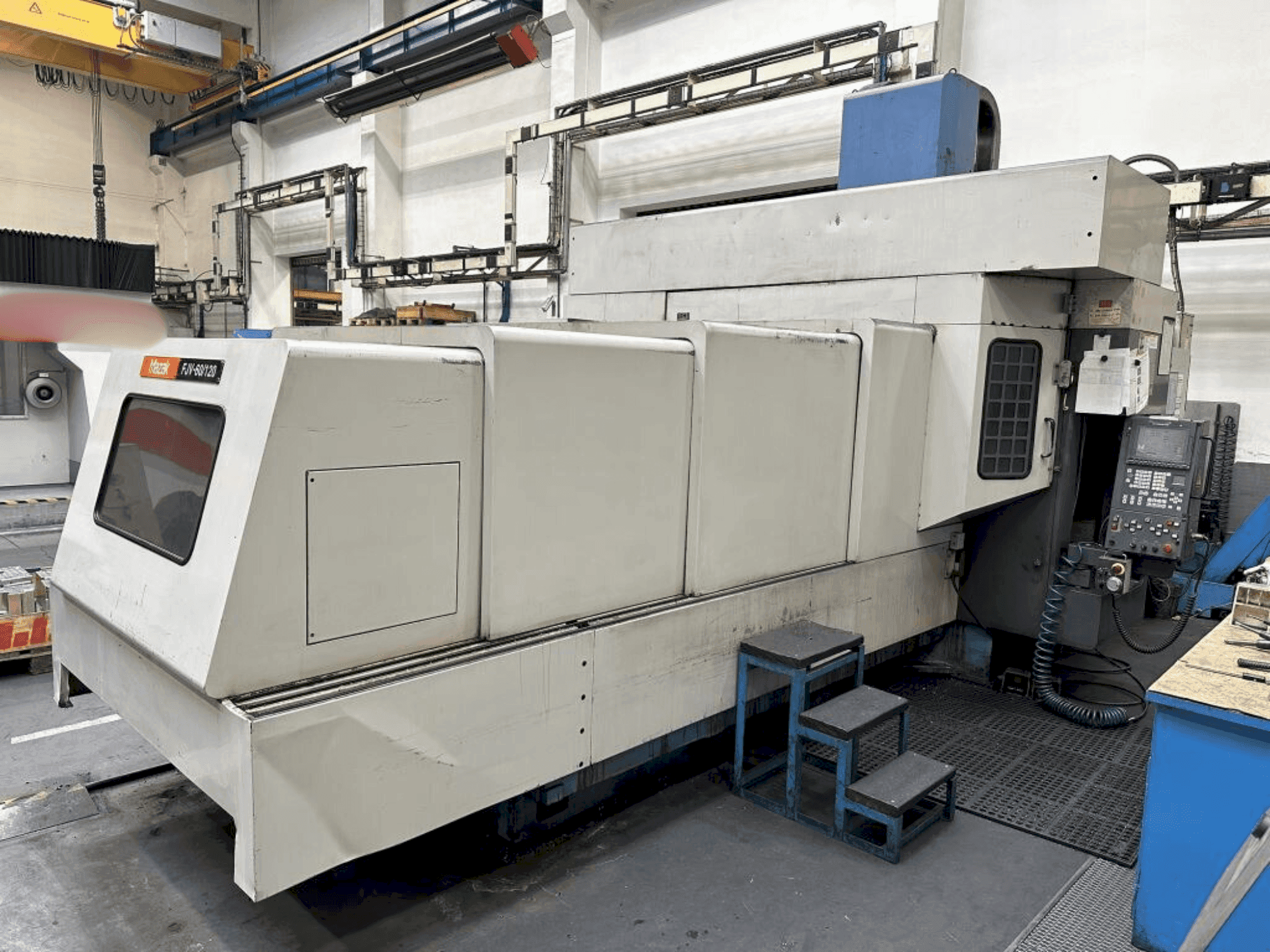 Vooraanzicht  van Mazak FJV 60/120  machine