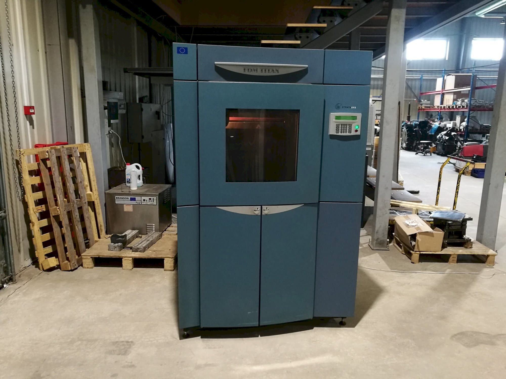 Vooraanzicht  van Stratasys FDM Titan  machine