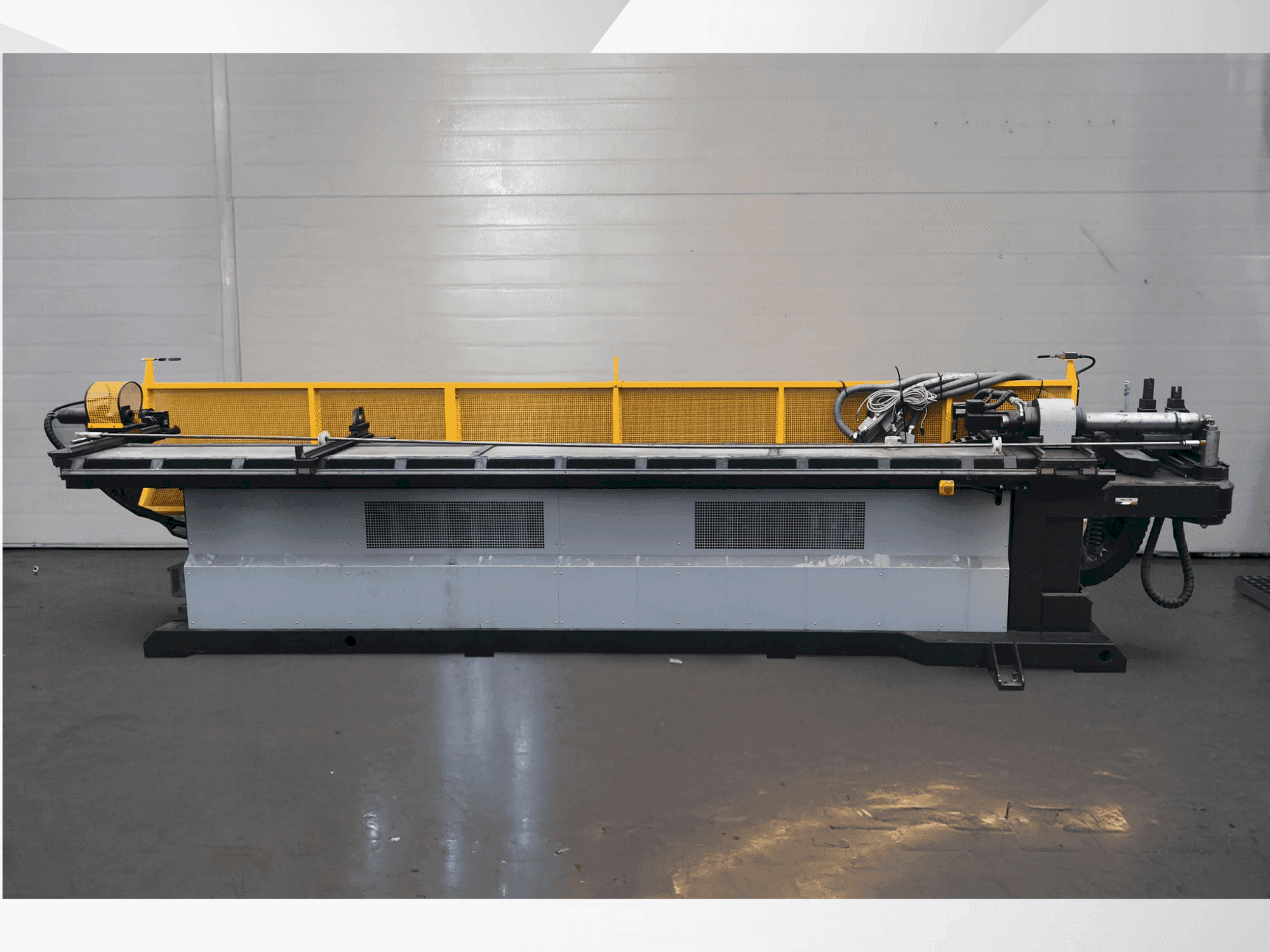 Vooraanzicht  van MACRI Provar 6-45 U-D  machine
