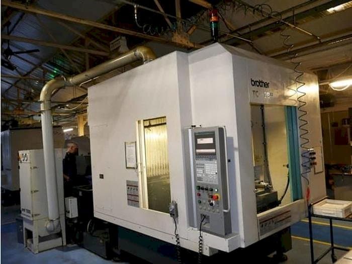 Vooraanzicht  van Brother TC-32 BN QT  machine