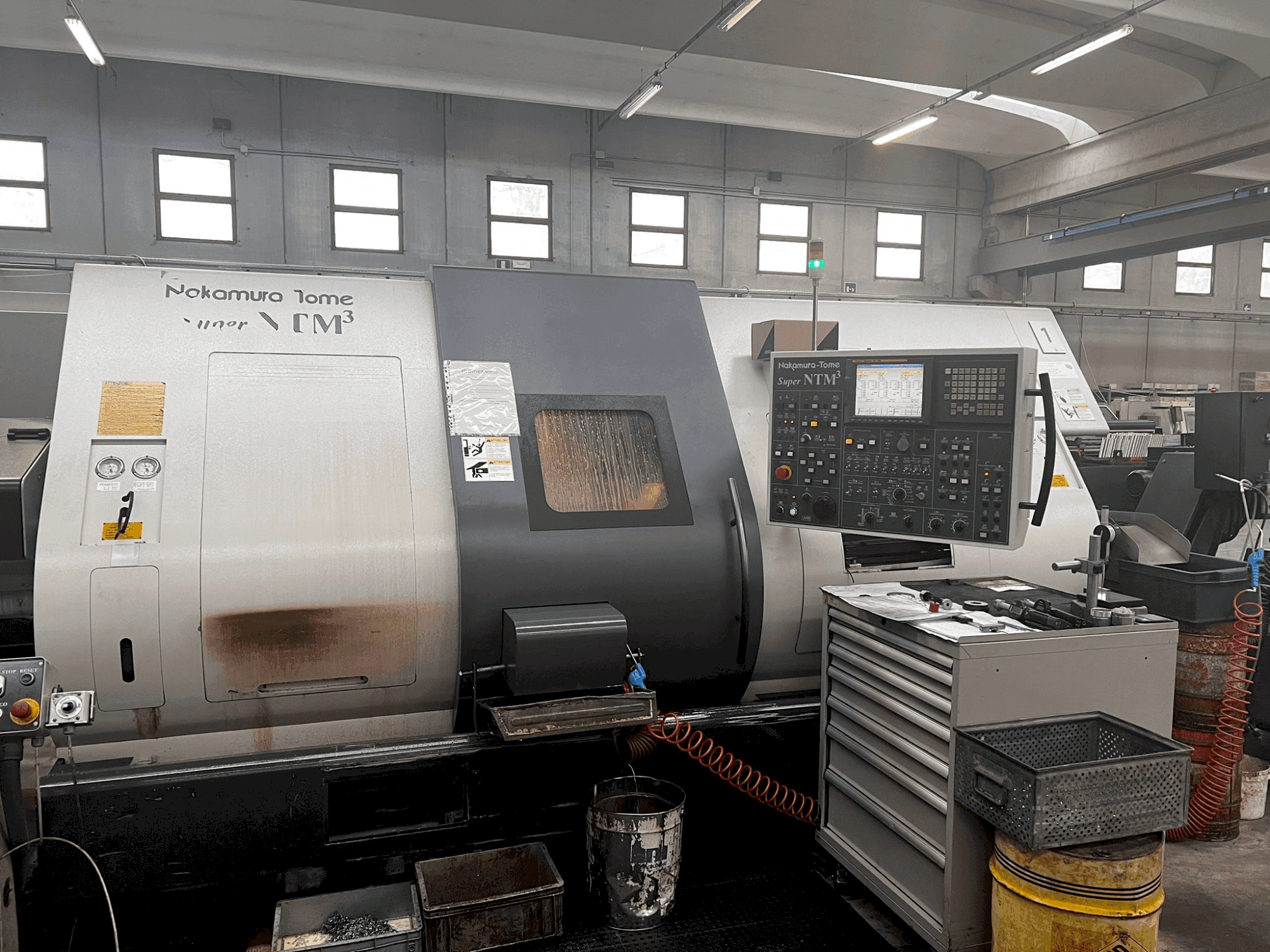 Vooraanzicht  van NAKAMURA NTM3  machine