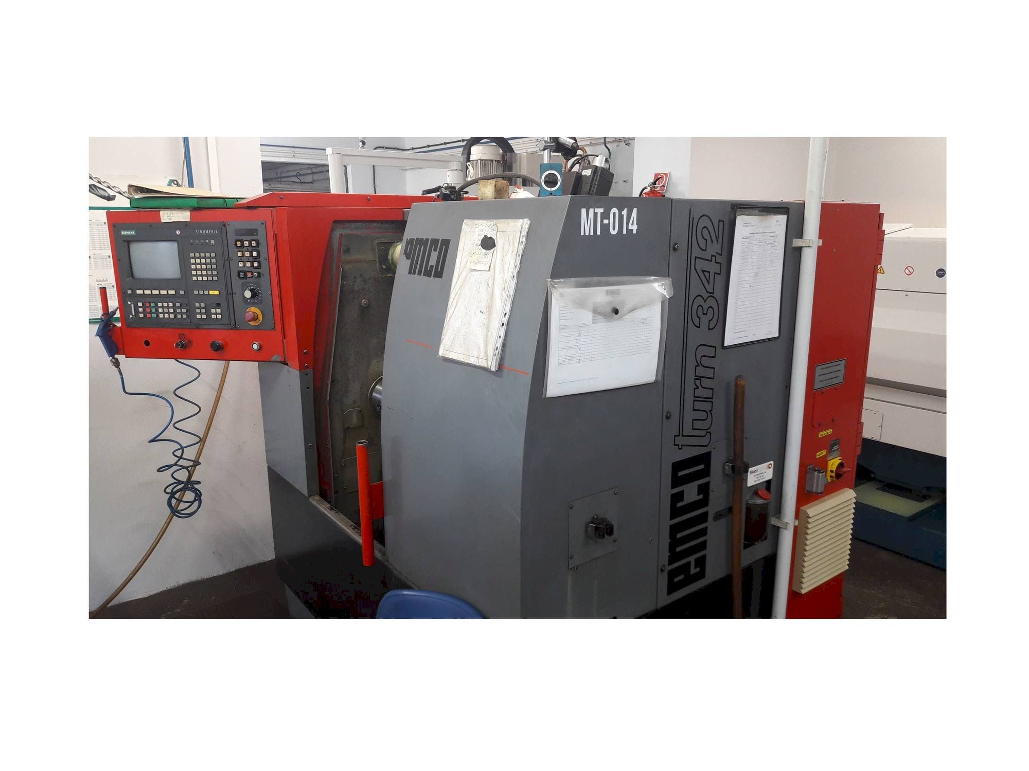 Vooraanzicht  van EMCO EMCOTURN 342  machine