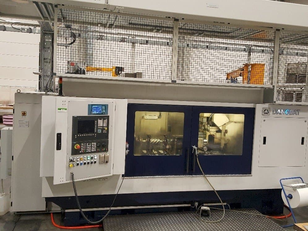 Vooraanzicht  van DANOBAT WT-62-3B  machine