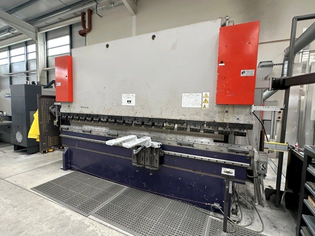 Vooraanzicht  van Bystronic AFM EP160  machine