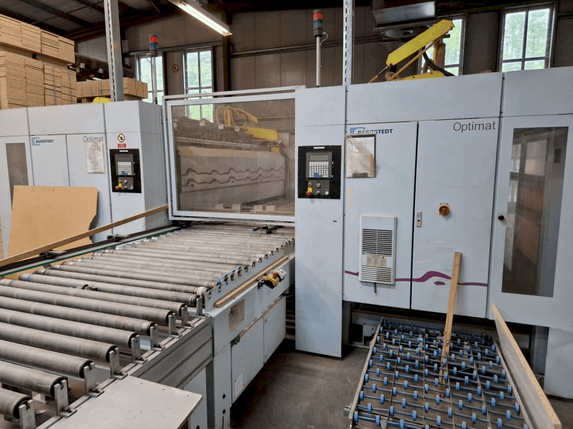 Vooraanzicht  van BÜRKLE FFAII 1300  machine