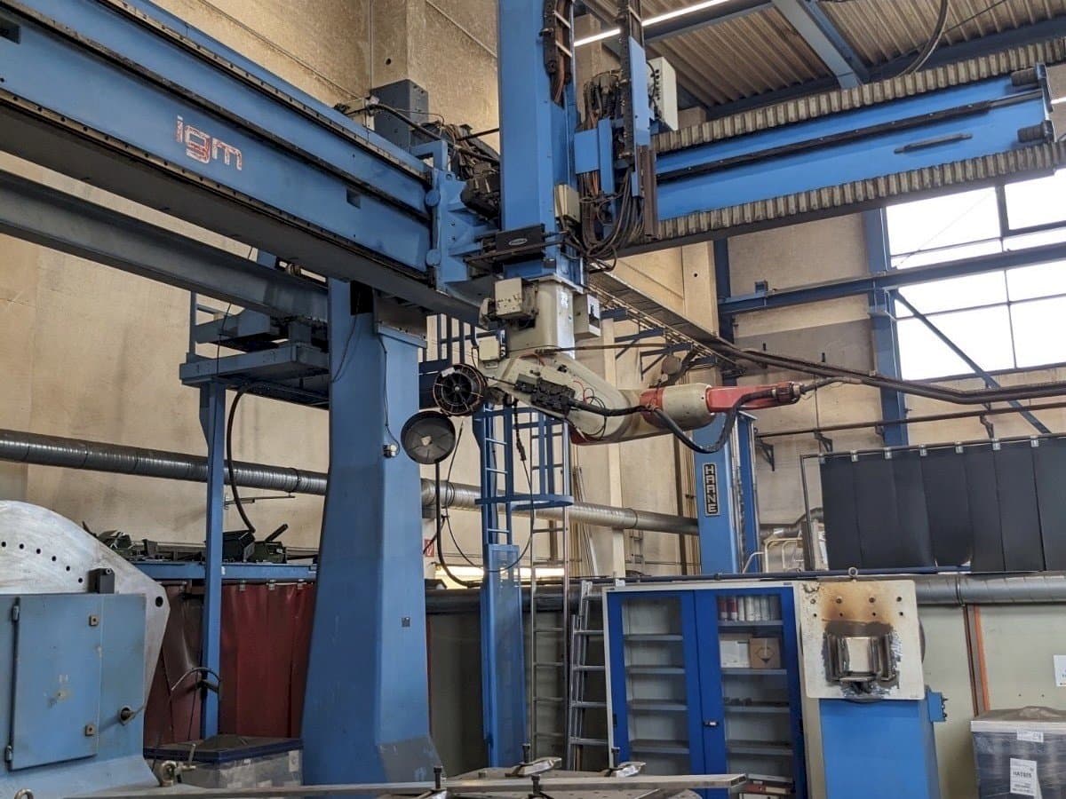 Vooraanzicht  van IGM RTi 300-S  machine