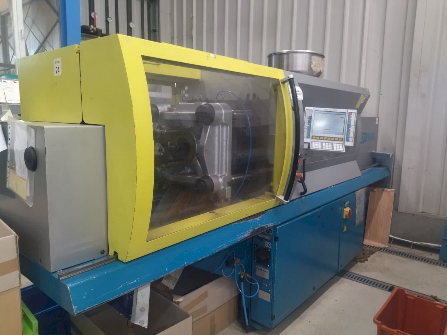 Vooraanzicht  van BOY 90M  machine