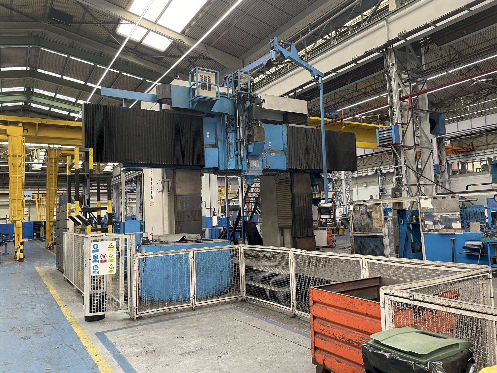 Vooraanzicht  van AMCO-SACEM ACEM FPF1-3300  machine