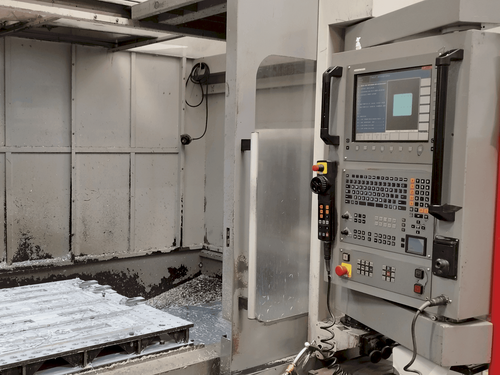 Vooraanzicht  van Leadwell V80I  machine