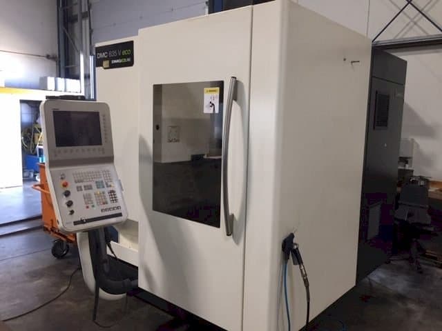 Vooraanzicht  van DECKEL MAHO DMC 635 eco  machine