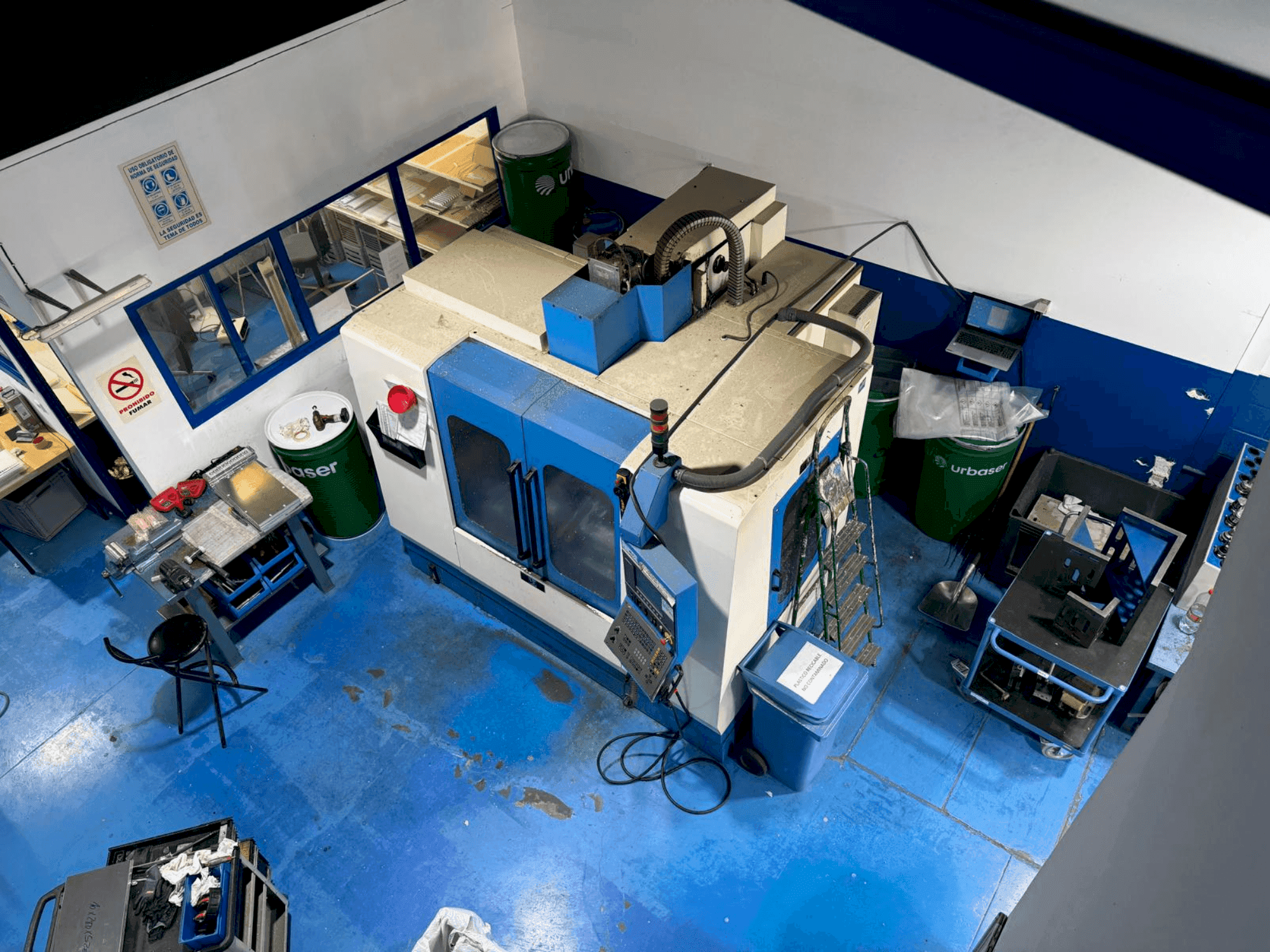 Vooraanzicht  van LAGUN GVC 1000  machine