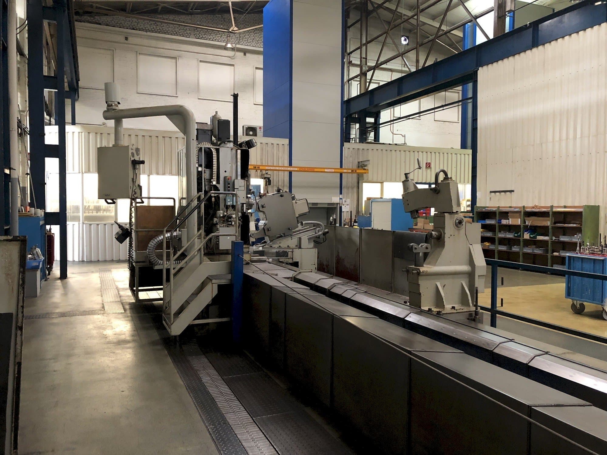 Vooraanzicht  van Tacchi Giacomo HD/3-120L CNC  machine