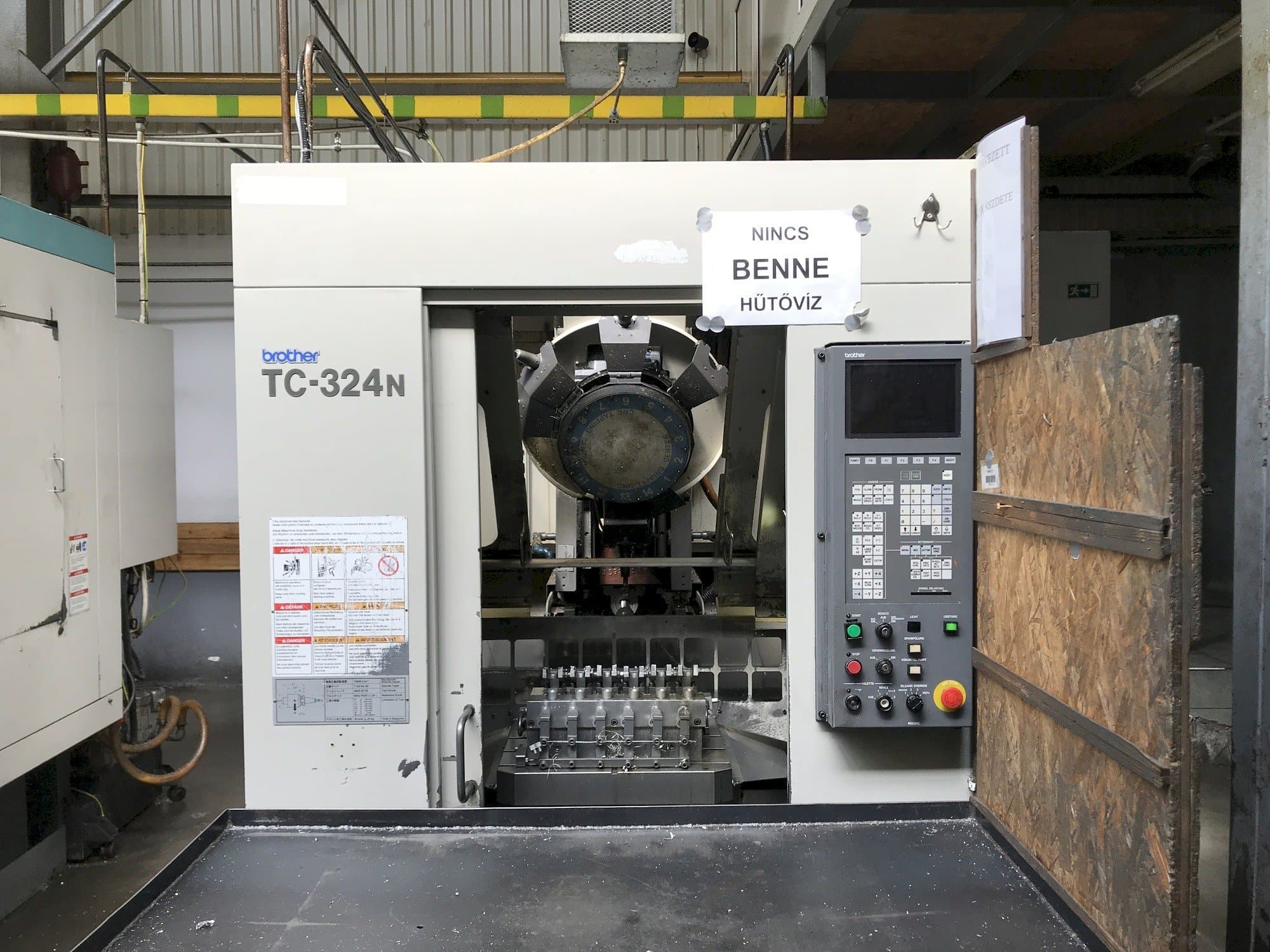 Vooraanzicht  van Brother TC-324N  machine