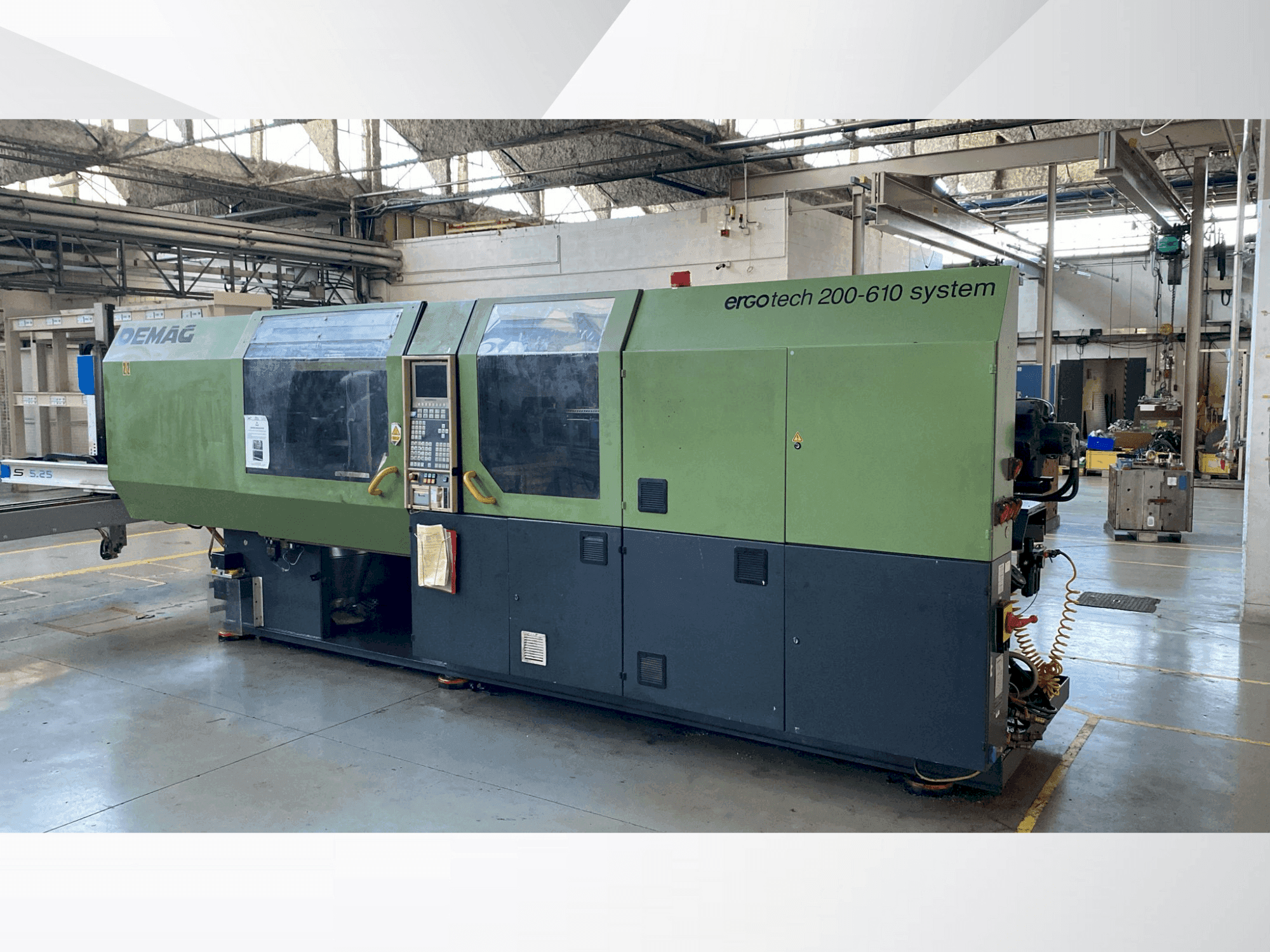 Vooraanzicht  van DEMAG Ergotech Sytem 200-610  machine