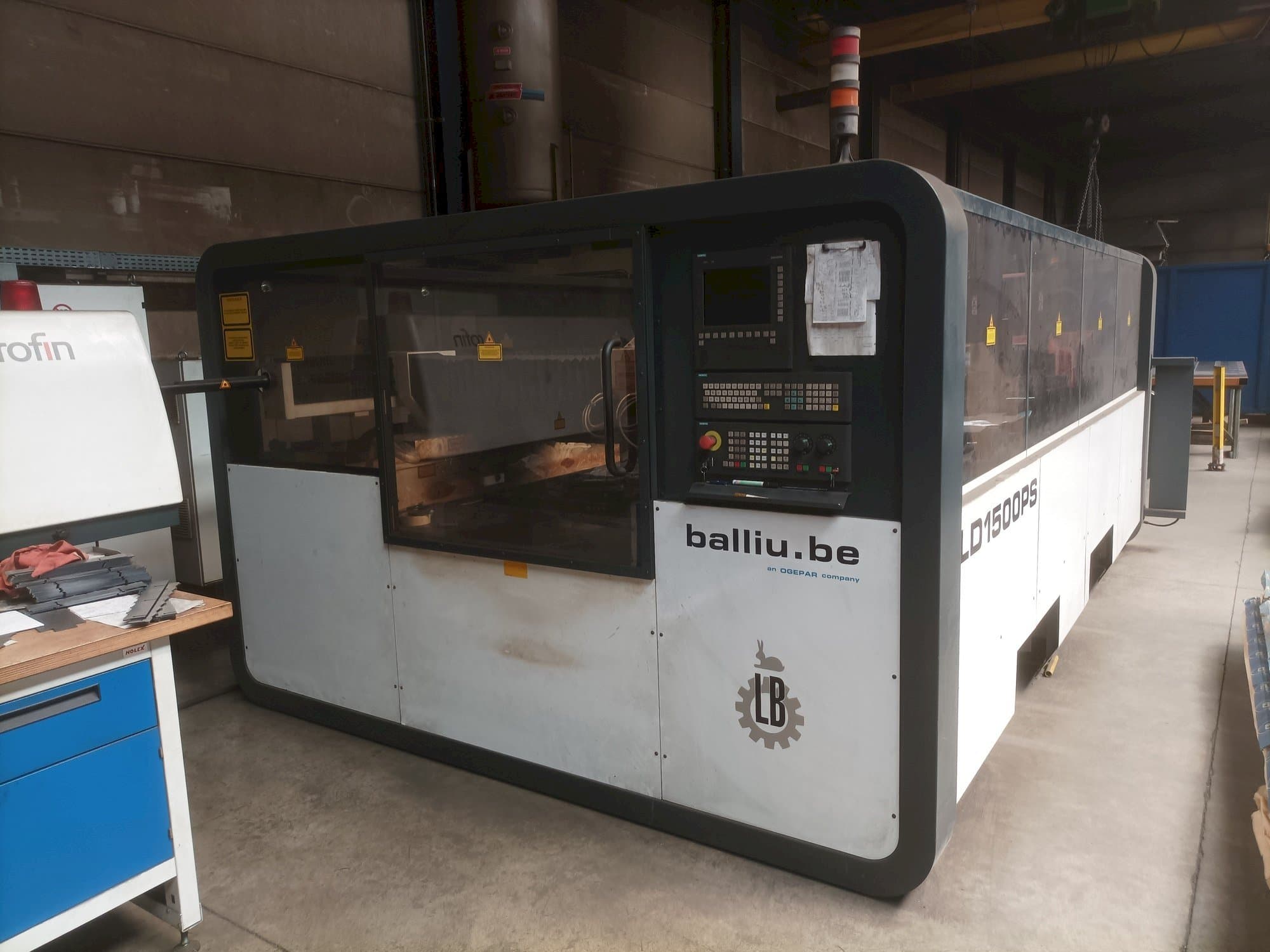 Vooraanzicht  van Balliu  LD 1500 PS  machine