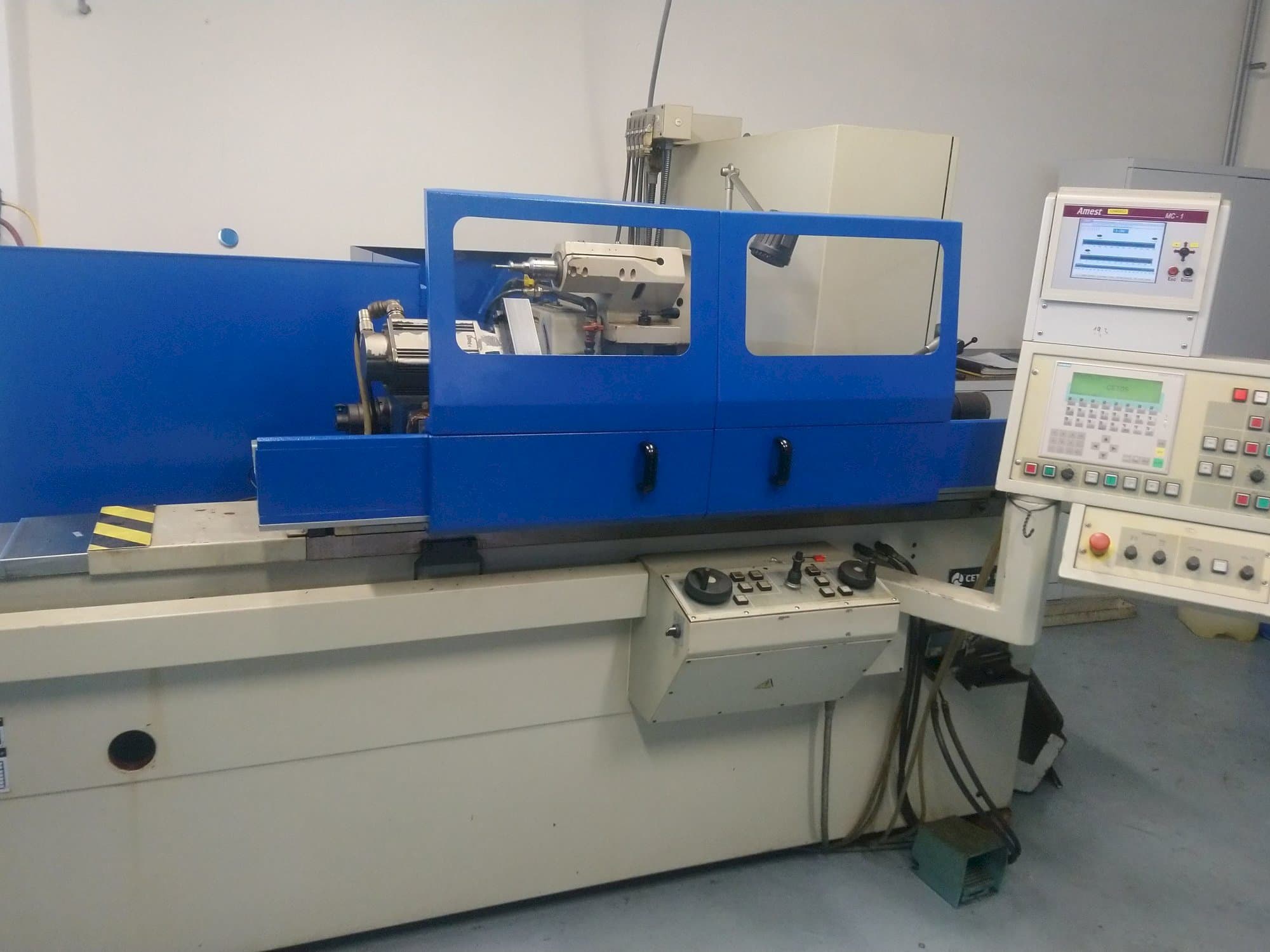 Vooraanzicht  van Cetos									 BUA 25A/750  machine