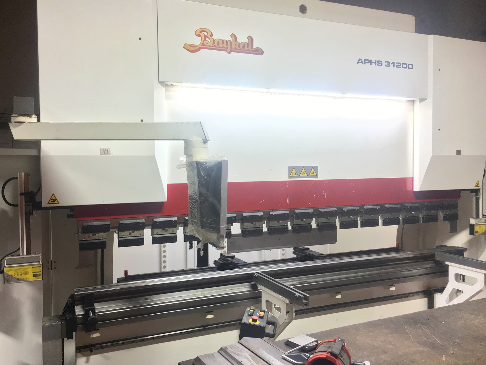 Vooraanzicht  van Baykal APHS 31200  machine