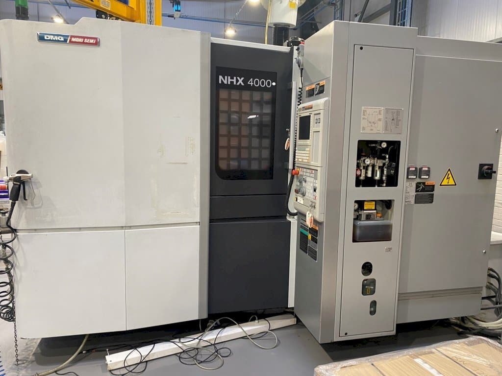 Vooraanzicht  van DMG Mori Seiki NHX4000  machine