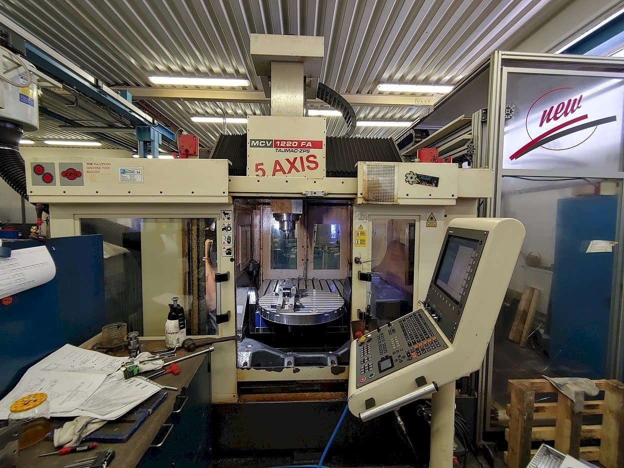 Vooraanzicht  van TAJMAC-ZPS MCV 1220  machine