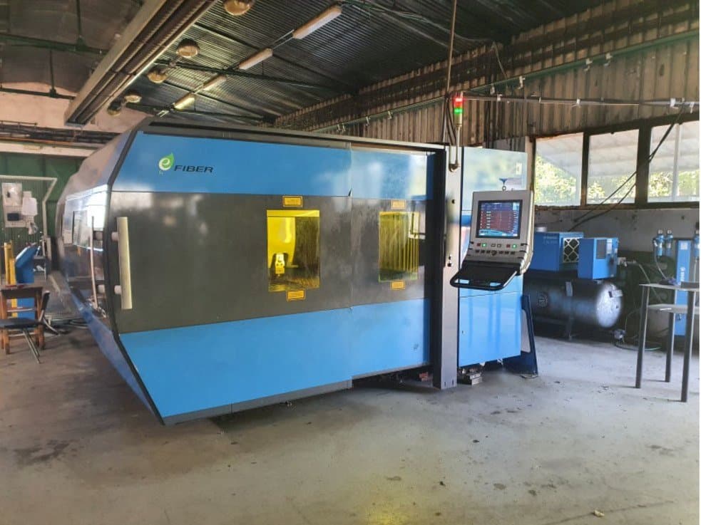 Vooraanzicht  van Prima Power Platino Fiber  machine