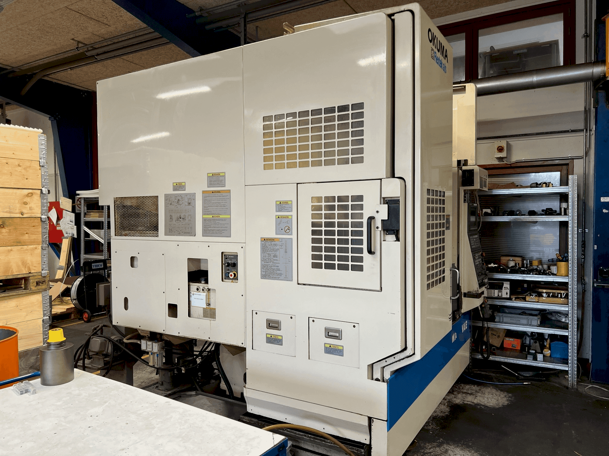 Vooraanzicht  van Okuma MX-45 VAE  machine