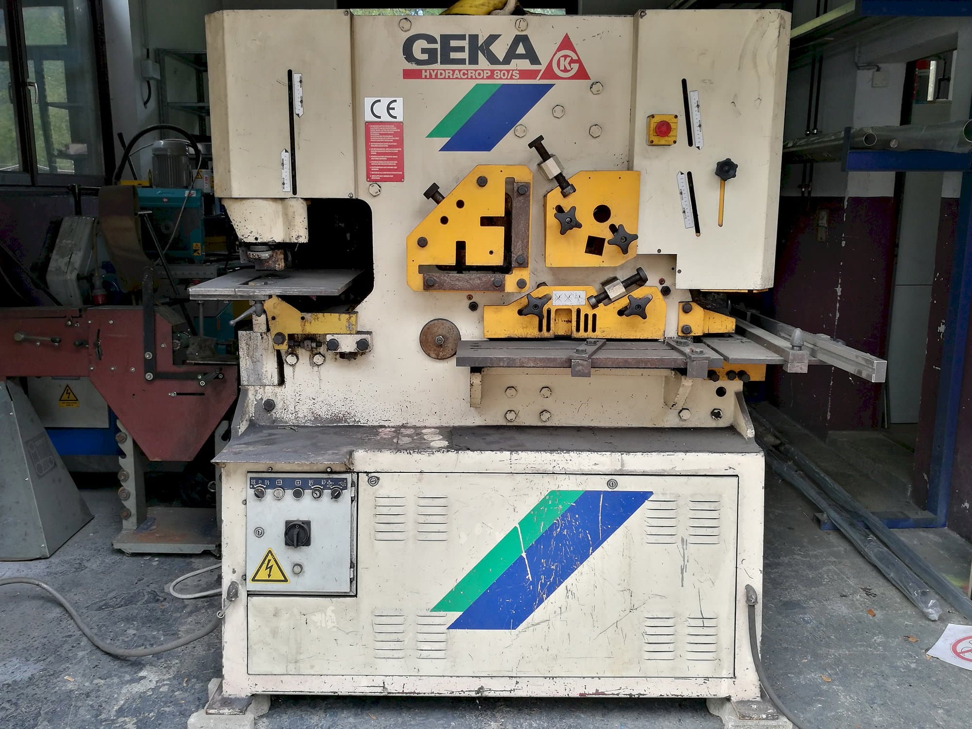 Vooraanzicht  van GEKA HYDRACROP 80/S machine