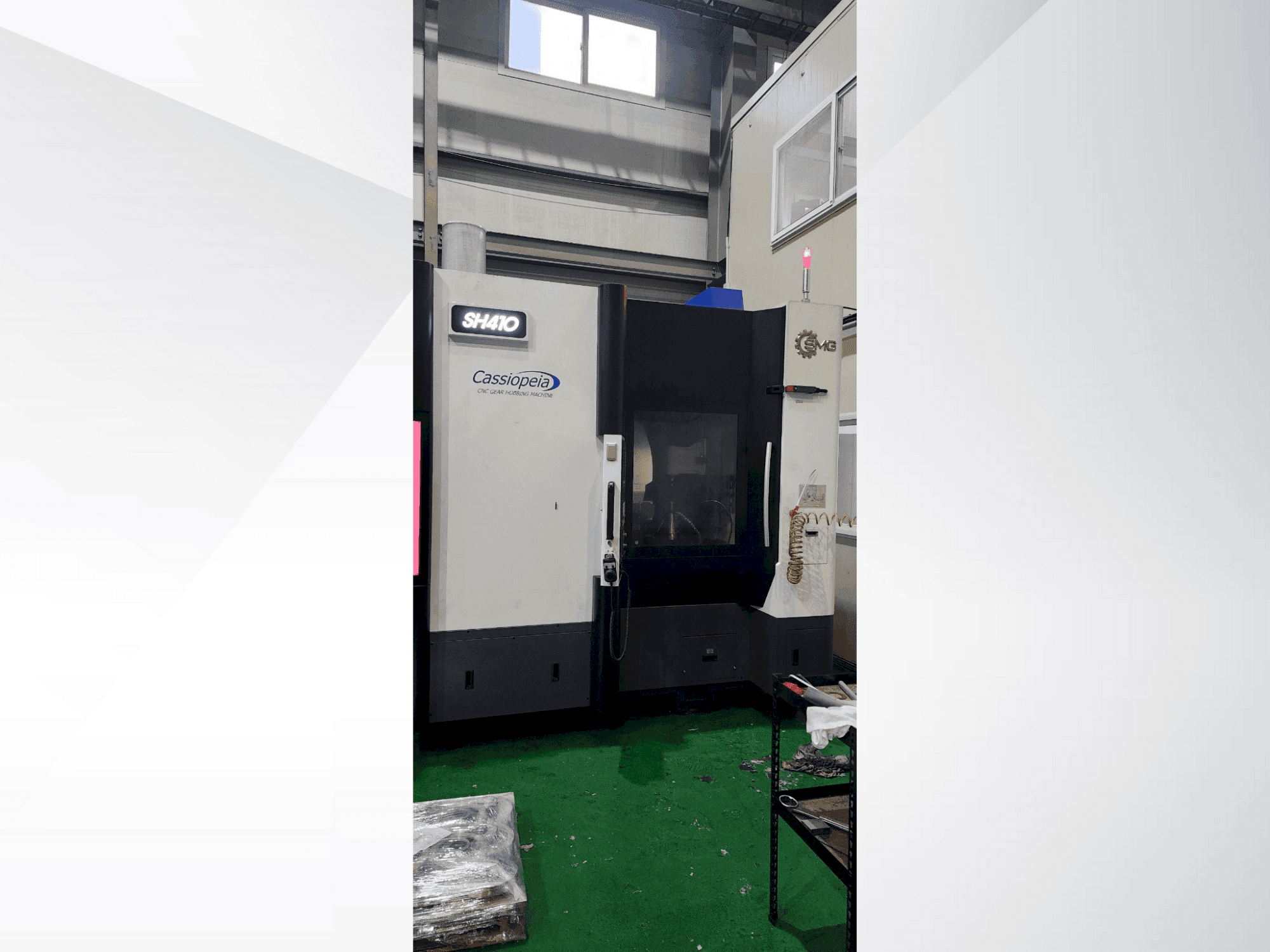 Vooraanzicht  van SMG SH410  machine