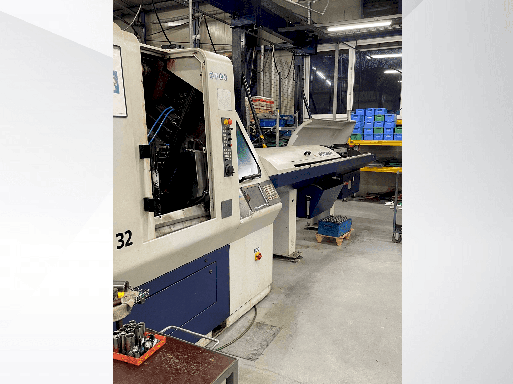 Vooraanzicht  van TORNOS DECO Sigma 32  machine