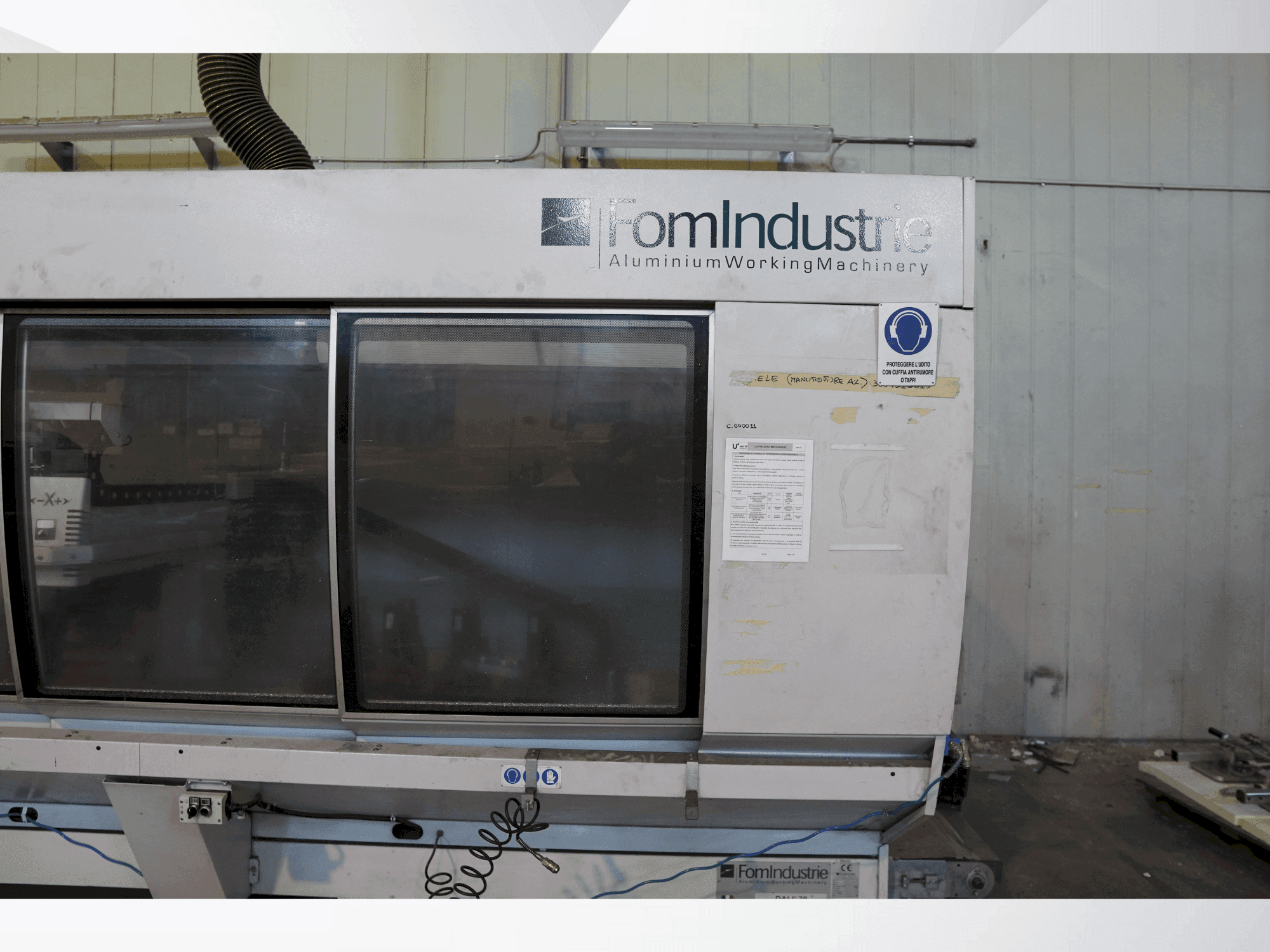 Vooraanzicht  van FomIndustrie DALI 70  machine