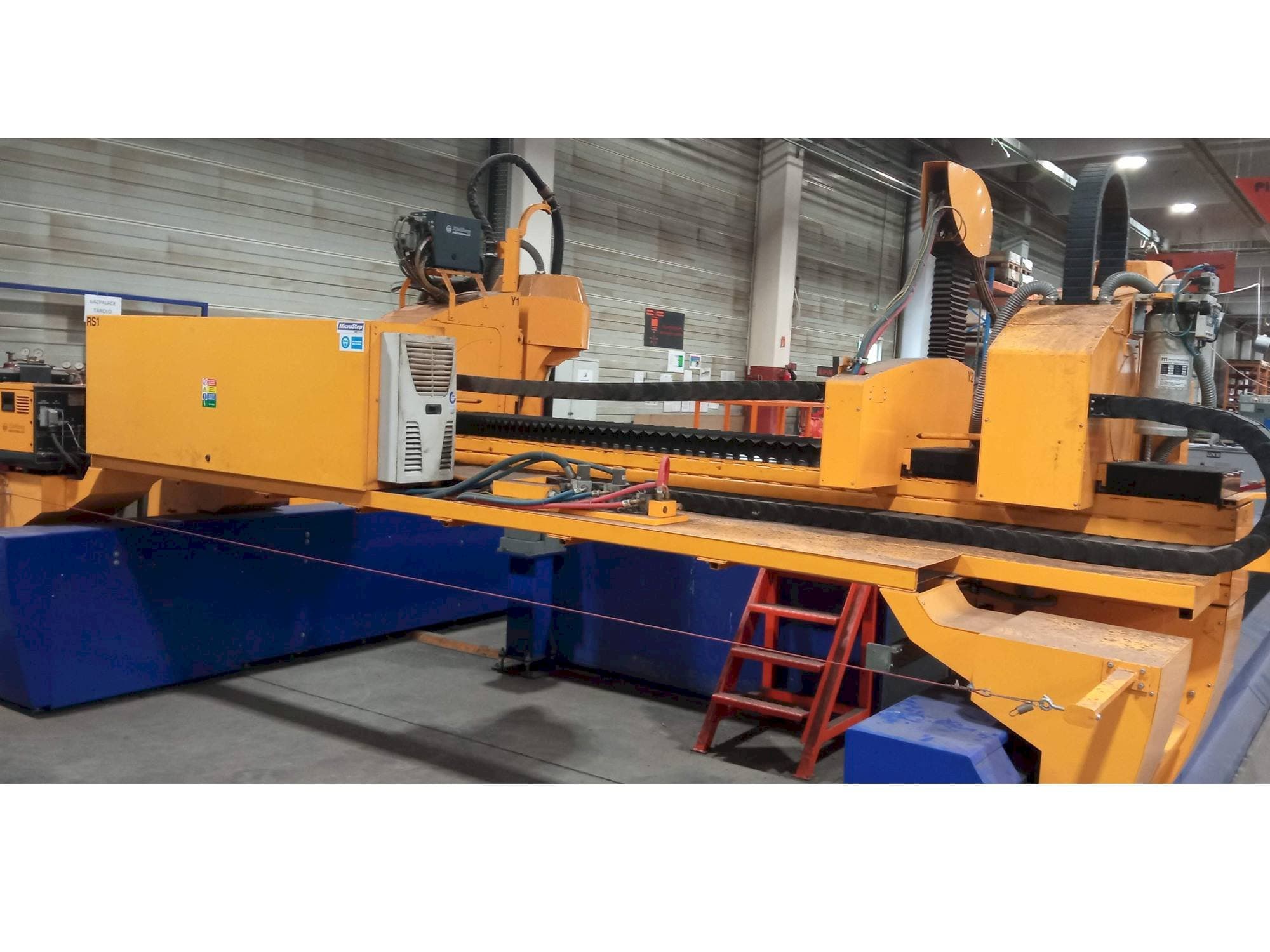 Vooraanzicht  van MicroStep MG 7501.20  machine