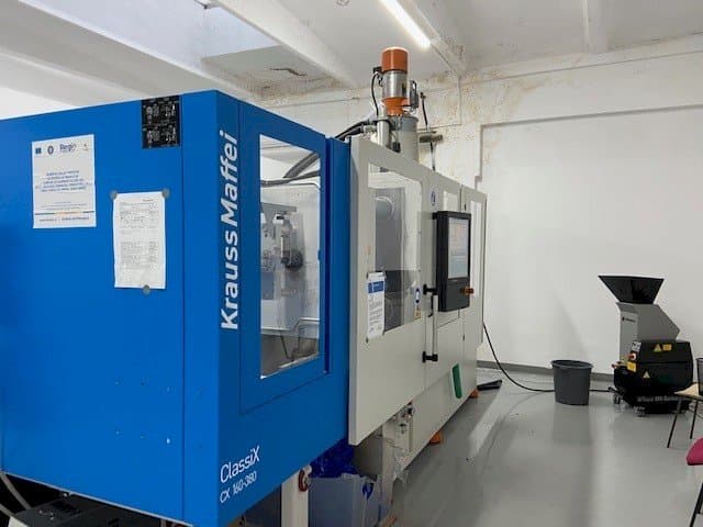 Linkerzijdeaanzicht  van Krauss Maffei ClassiX CX 160-380  machine