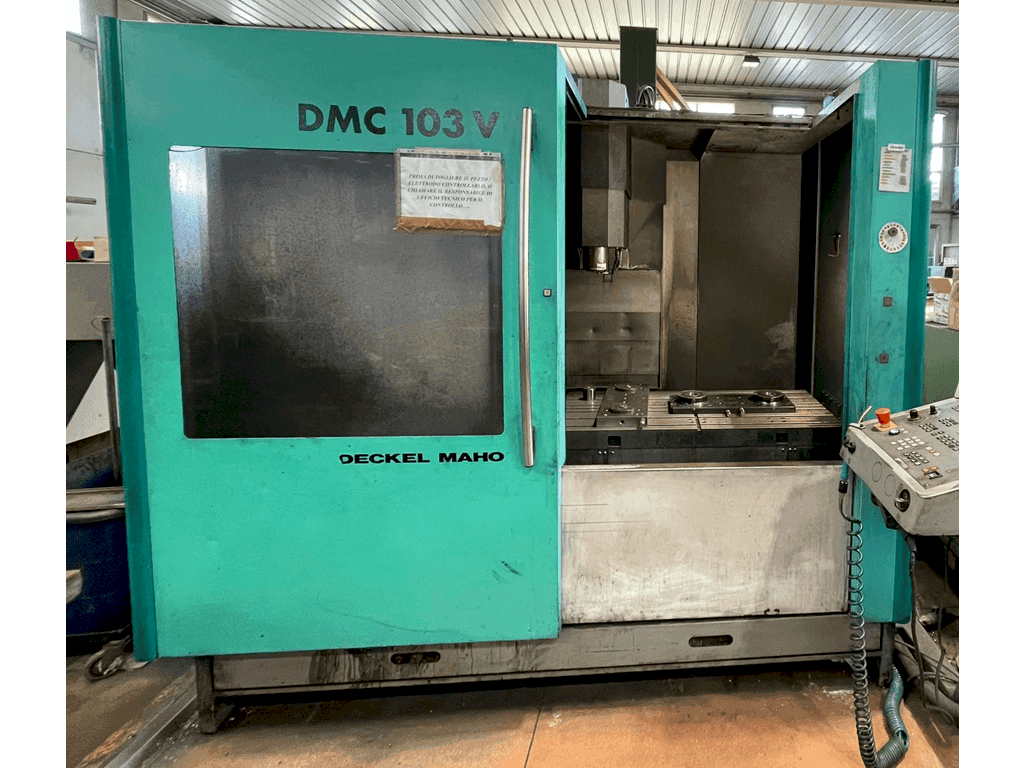Vooraanzicht  van DECKEL MAHO DMC 103  machine