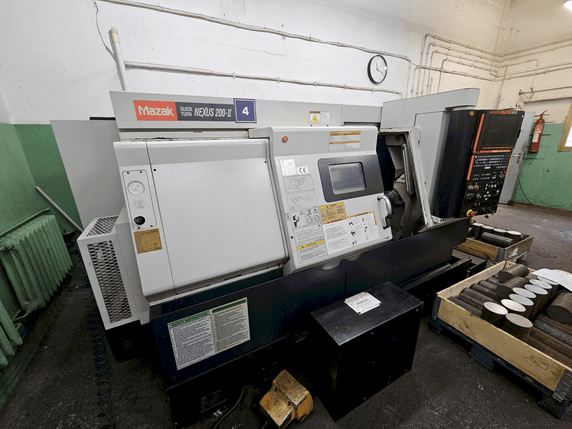 Vooraanzicht  van Mazak QUICKTURN NEXUS 200-II  machine