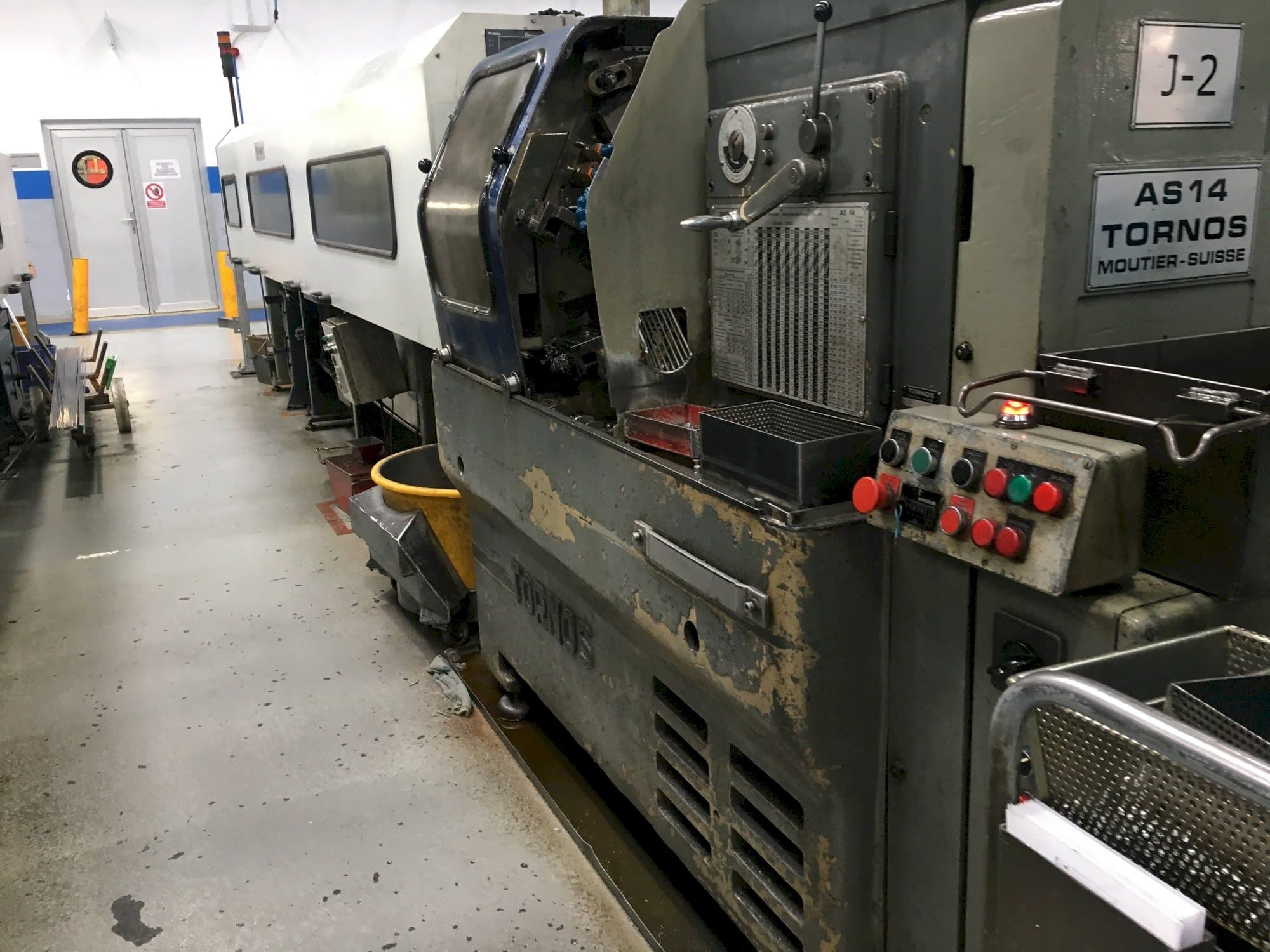 Vooraanzicht  van Tornos-Moutier Suisse AS 14  machine