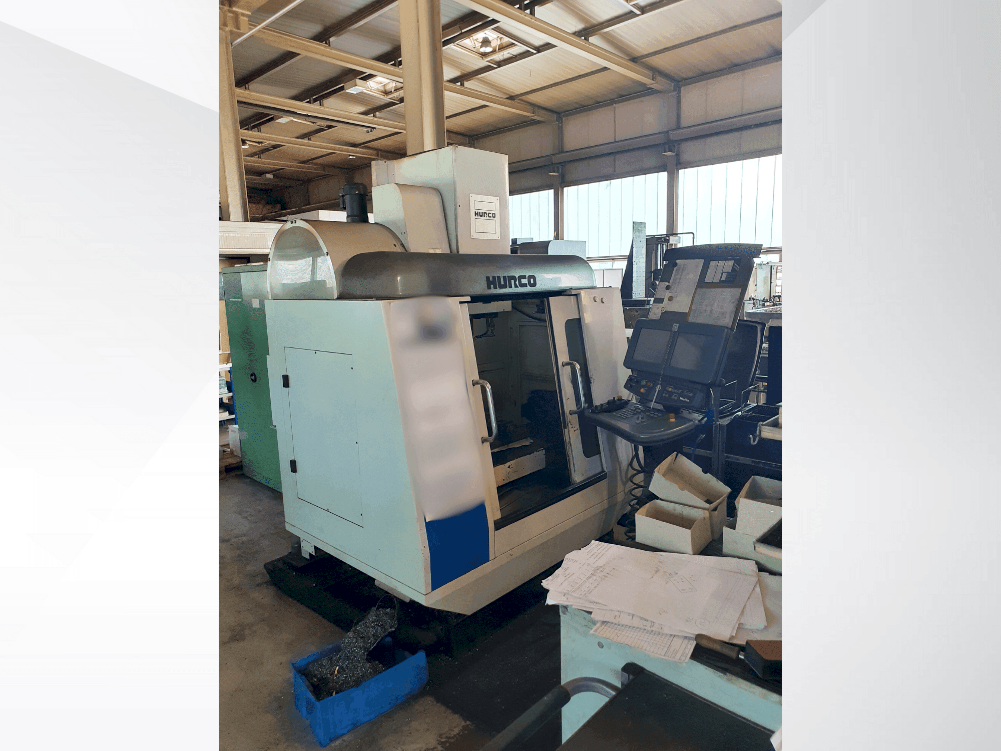 Vooraanzicht  van Hurco VMX42T  machine