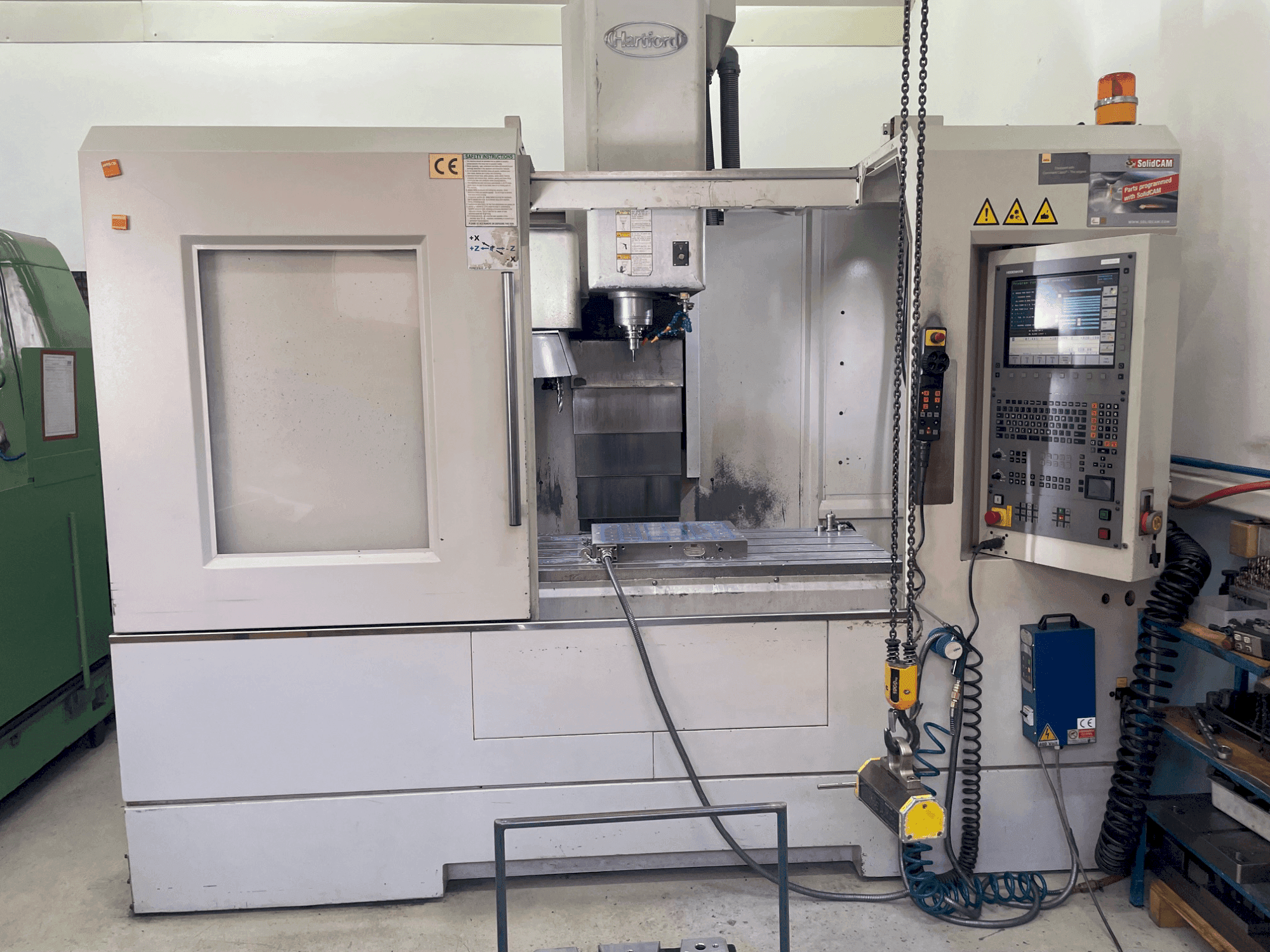 Vooraanzicht  van HARTFORD Pro 1000  machine