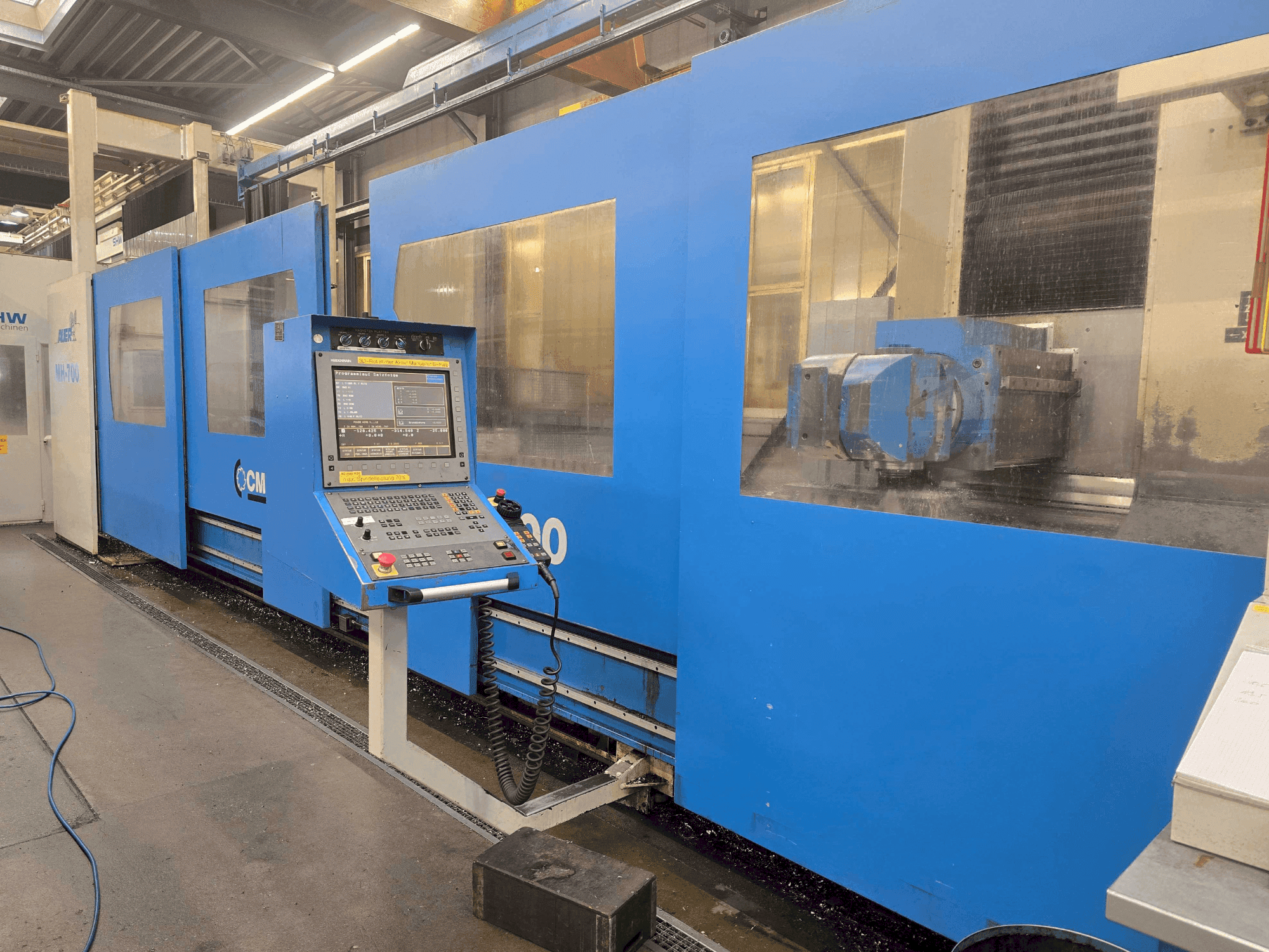 Vooraanzicht  van CME MH-700  machine