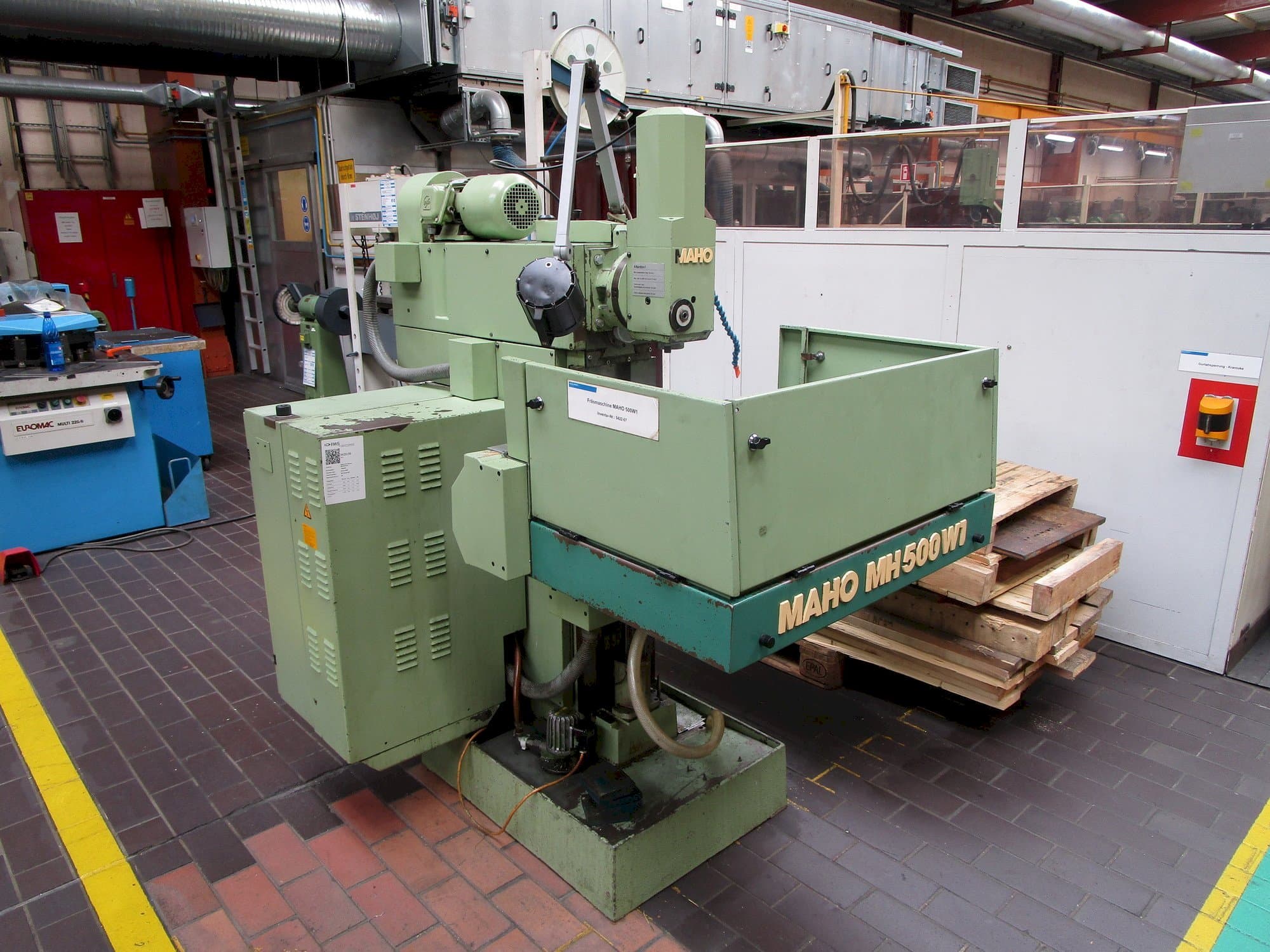 Vooraanzicht  van Maho MH 500 W1  machine
