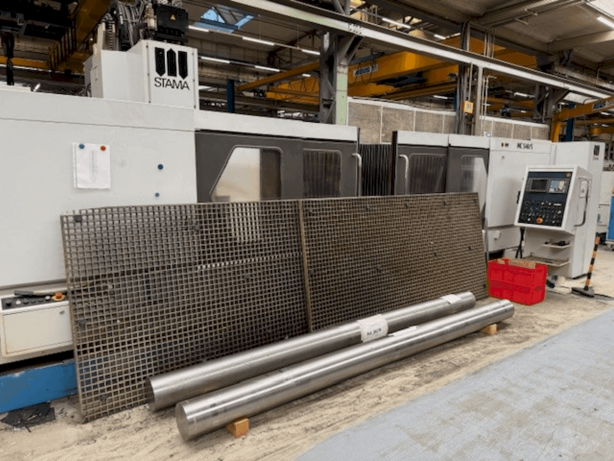 Vooraanzicht  van STAMA MC 540  machine