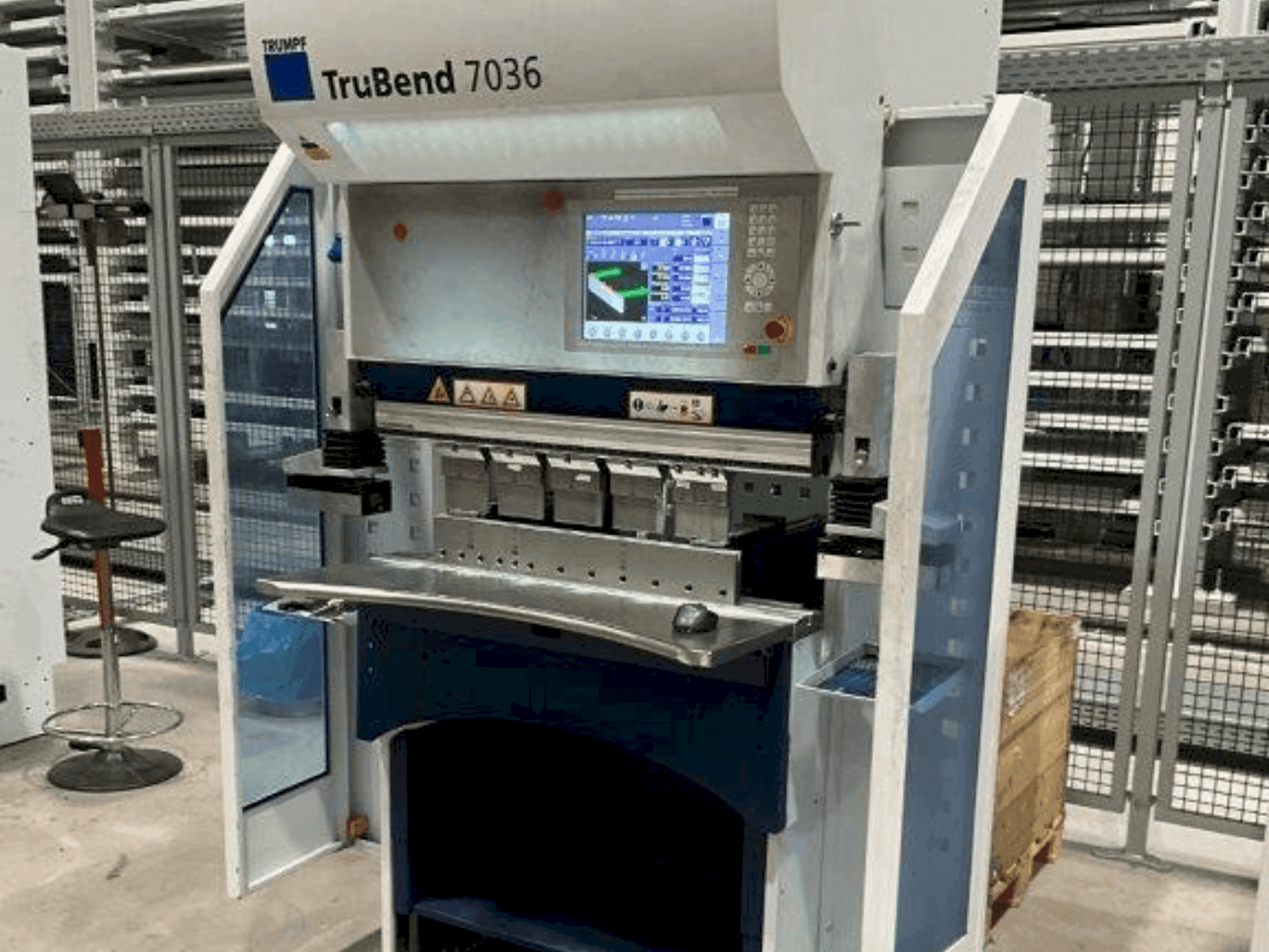 Vooraanzicht  van TRUMPF TruBend 7036  machine