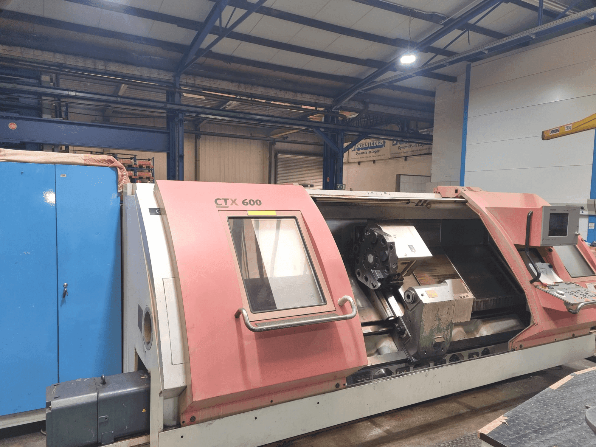 Vooraanzicht  van Gildemeister CTX 600  machine