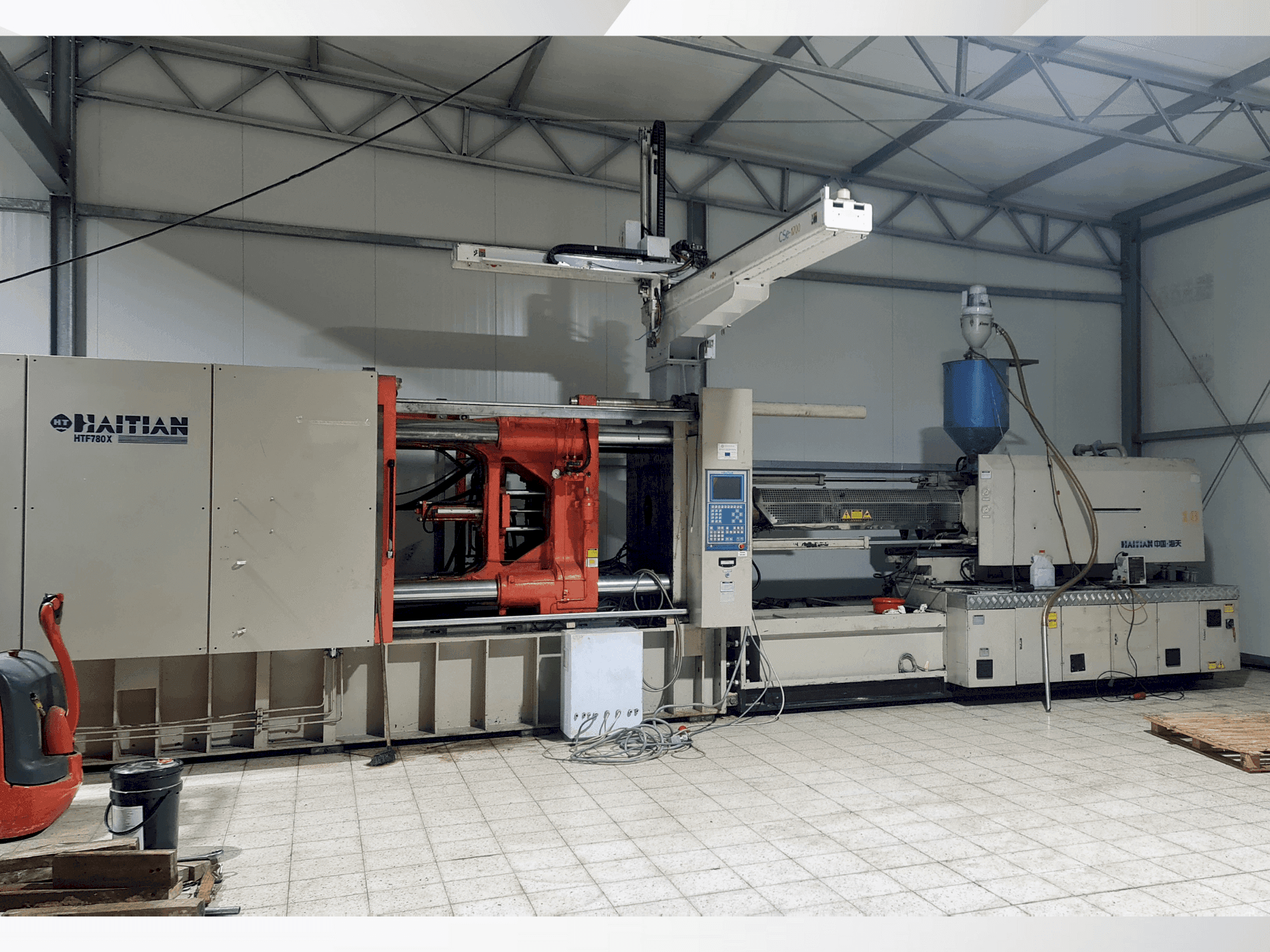 Vooraanzicht  van HAITIAN HTF 780x  machine